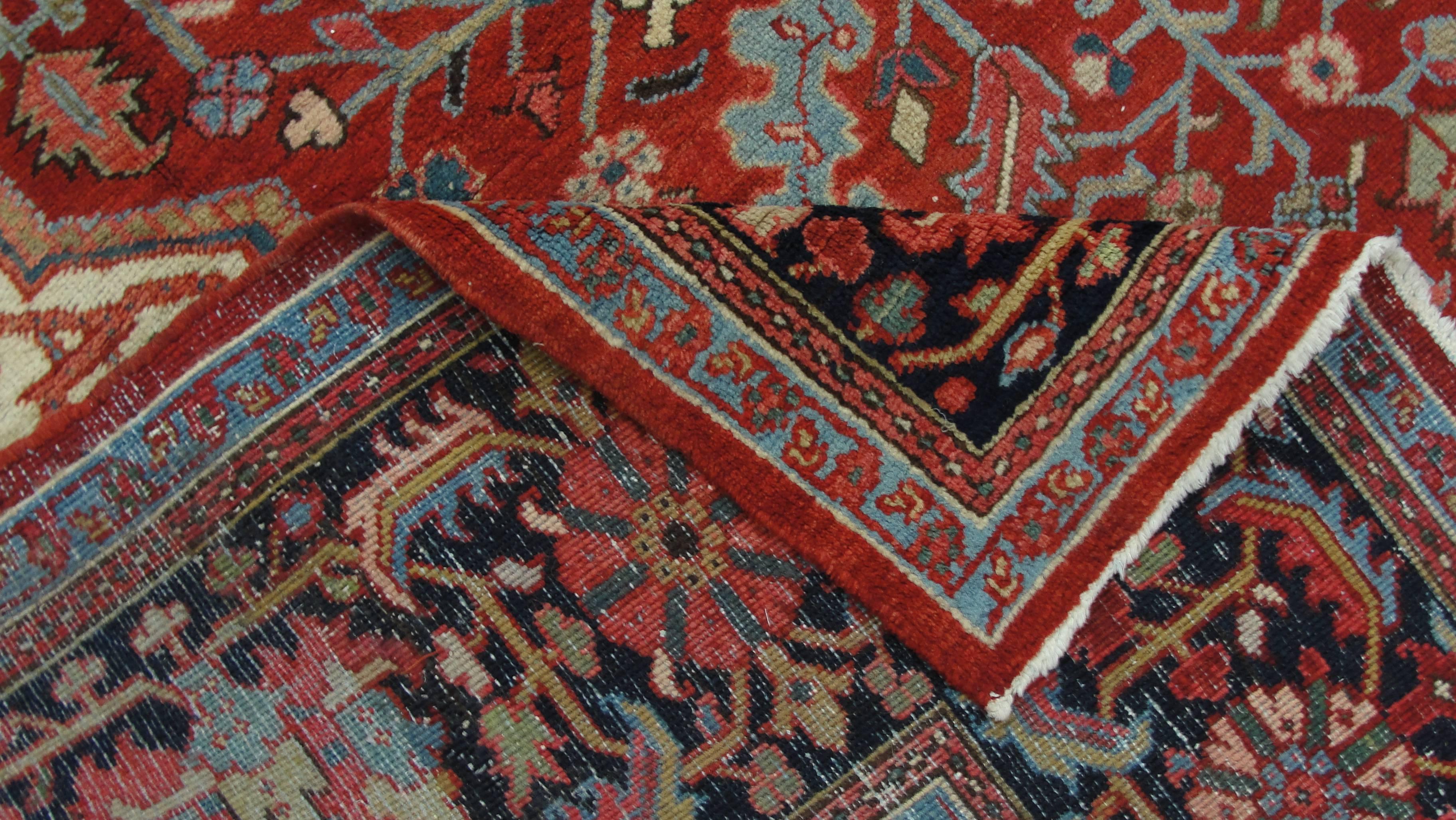 Heriz Serapi Antique Persian Heriz Carpet, 9'3