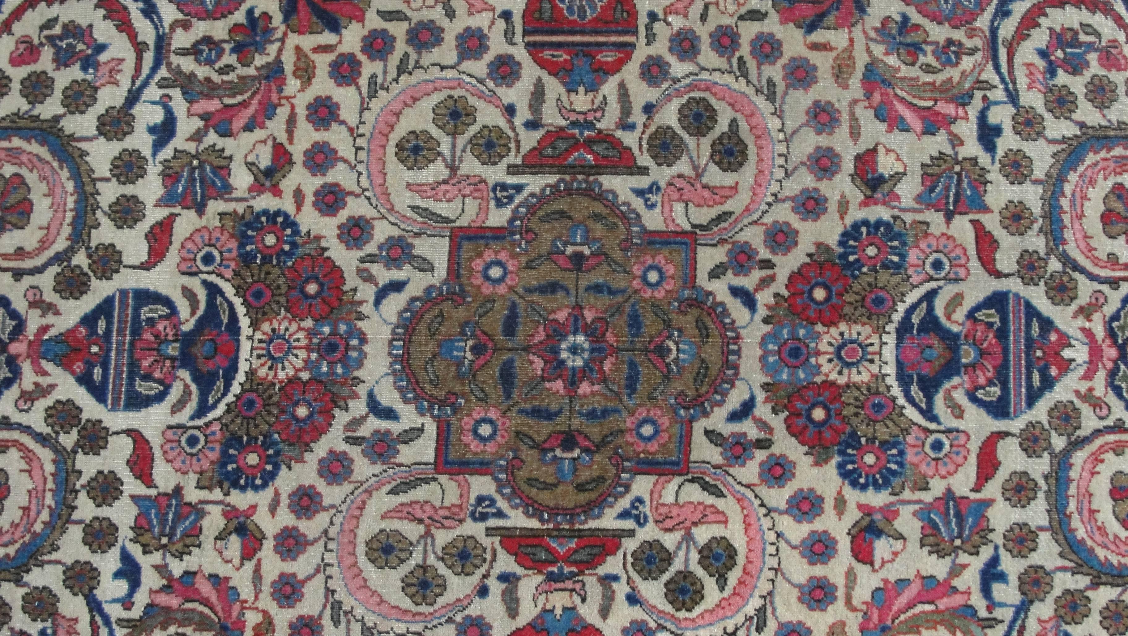Antique Persian Dabir Kashan Carpet In Excellent Condition In Evanston, IL