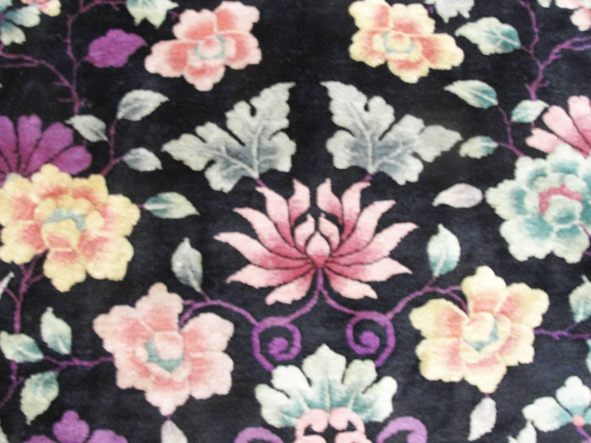 Wool Antique Art Deco Chinese Carpet, 7'10