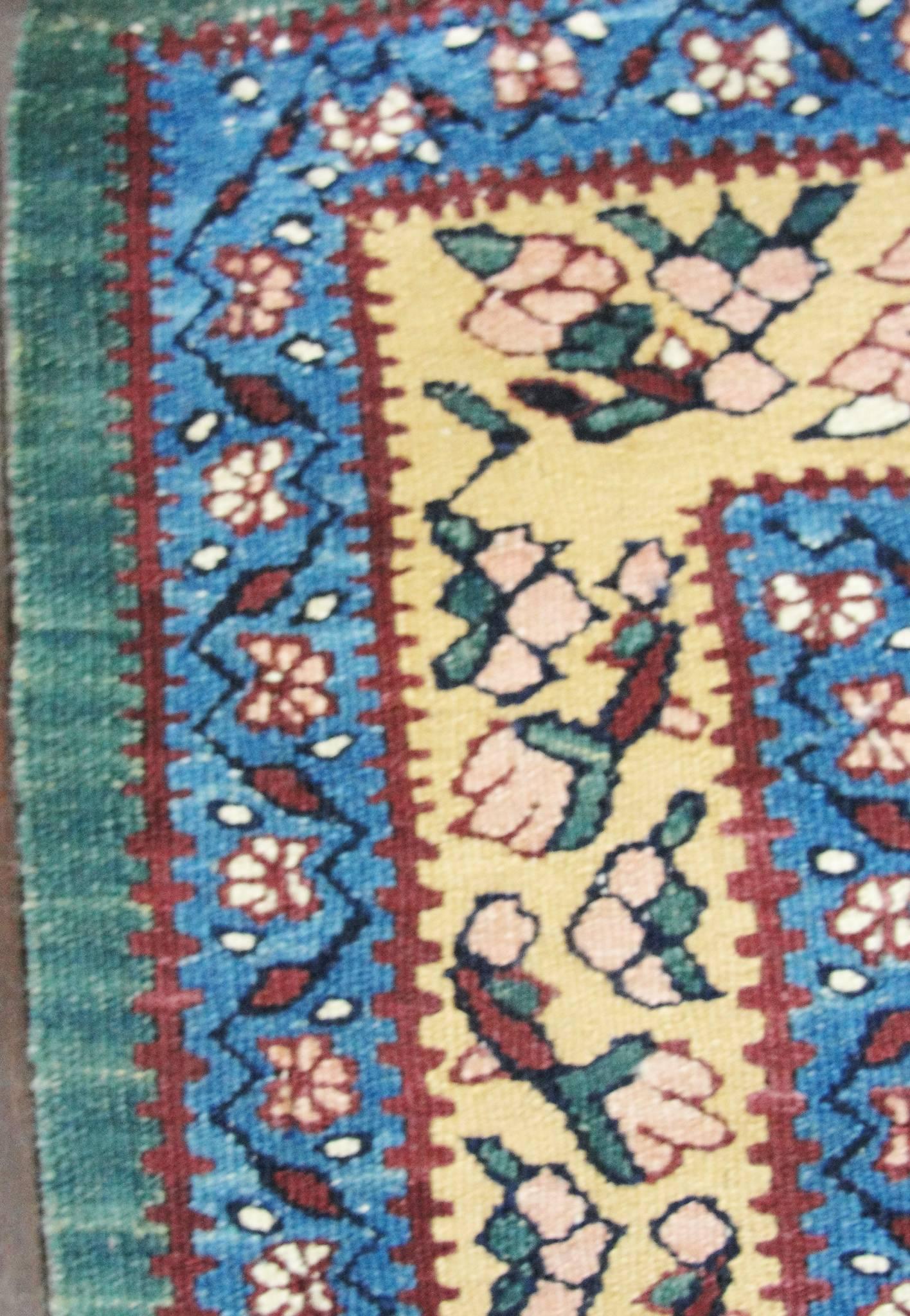 senneh kilim rug