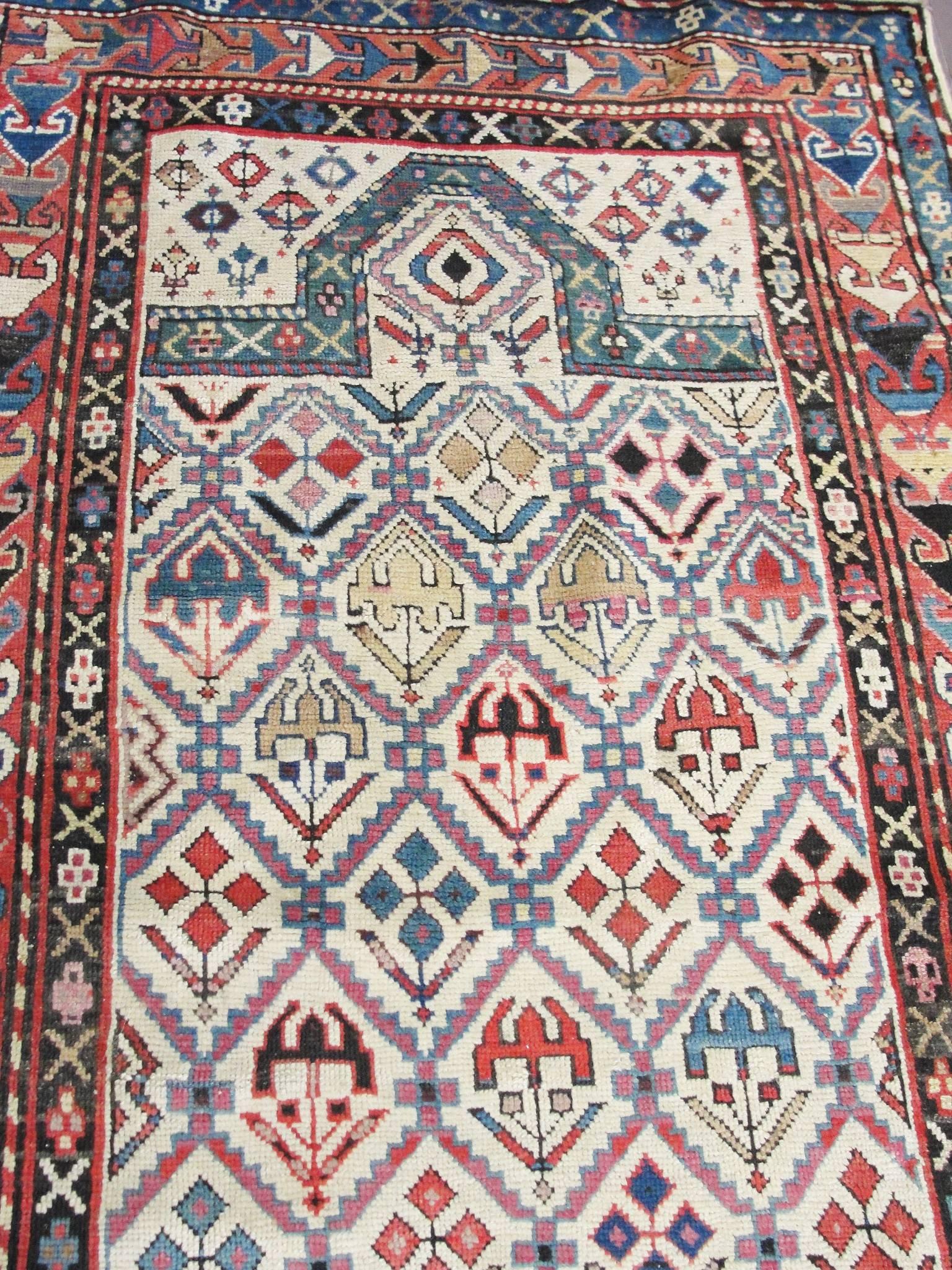 Tapis Shirvan caucasien ancien Excellent état - En vente à Evanston, IL