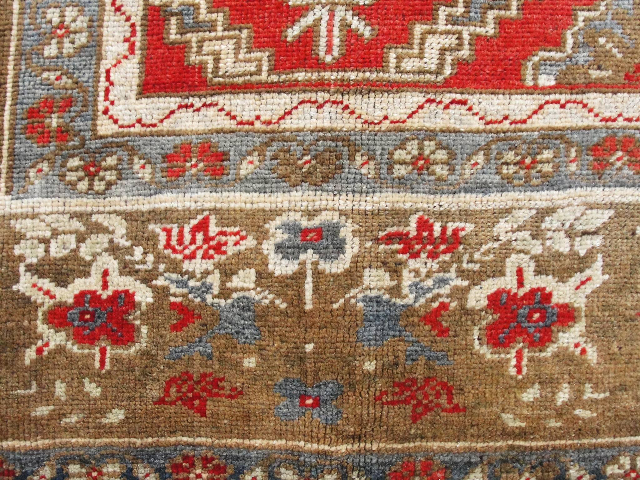 Oushak Carpet In Excellent Condition In Evanston, IL