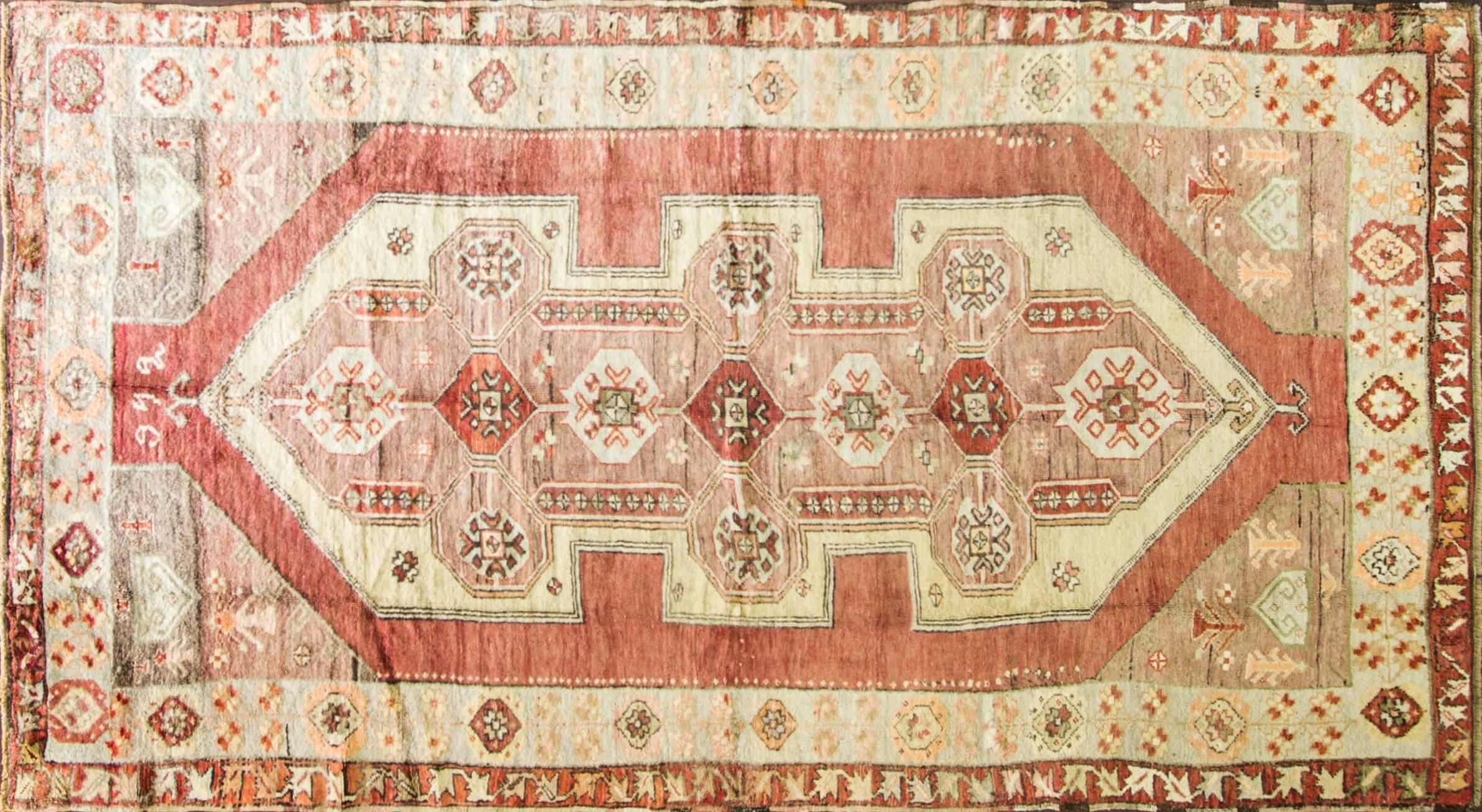 Oushak rugs have been in production since the 15th century with superb wools and natural dyes. Unlike other Turkish rugs, Oushak rugs influenced after Persian rugs and the woven with Ghiordies knots and all double knotted, their design is feature