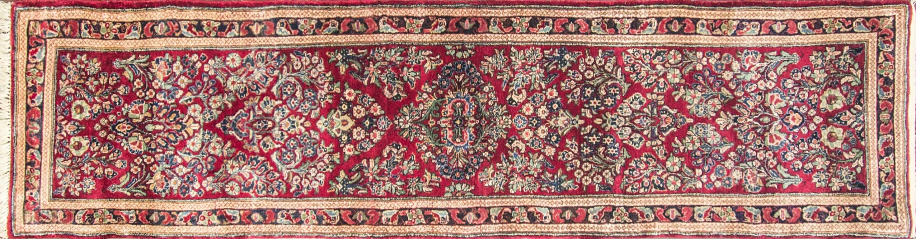 Sarouks also called Sarouks are double-wefted, heavier carpets with a higher knot count than rug from the village of Sultanabad. Fields are often blue or ivory and designs typically feature either large medallions or representations of trees and