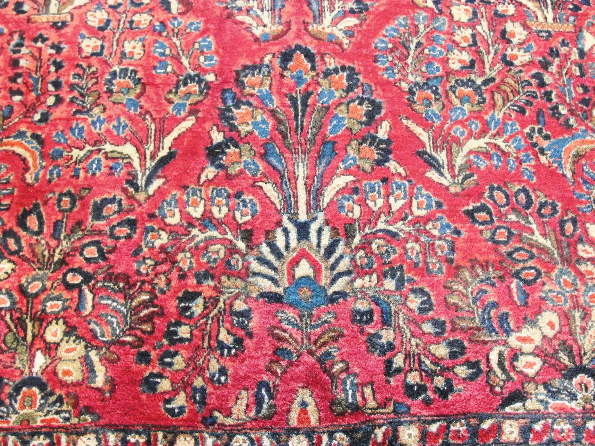 Gorgeous Persian Sarouk Carpet, circa 1920 In Excellent Condition In Evanston, IL