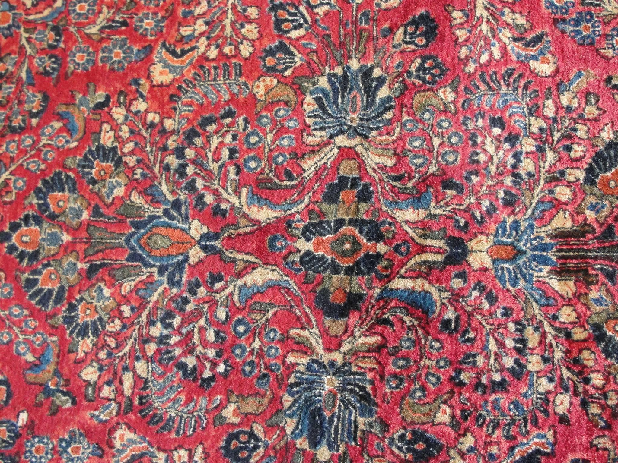 Early 20th Century Gorgeous Persian Sarouk Carpet, circa 1920