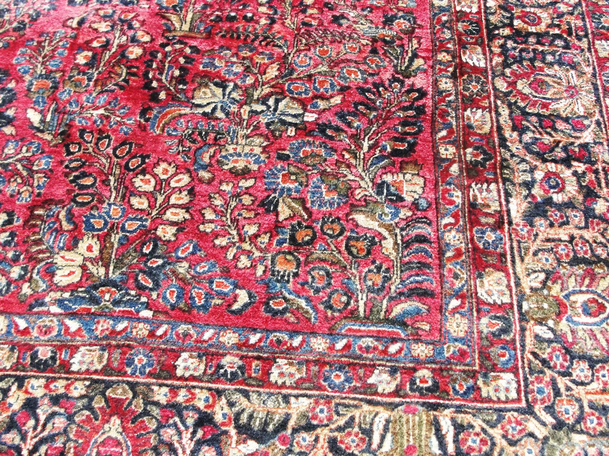 Gorgeous Persian Sarouk Carpet, circa 1920 1