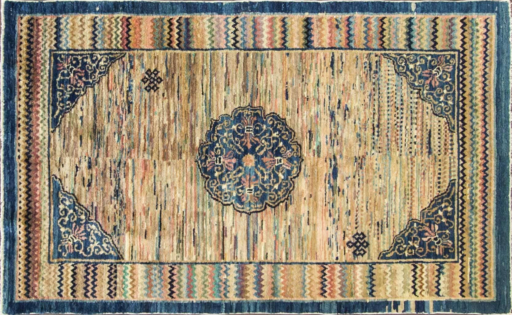 Antique Chinese rug, origin: China, circa early 20th century. This is a truly wonderful antique oriental rug a Chinese piece made some time during early 20th century. This rug represents something genuinely special and is a testament to the artisans