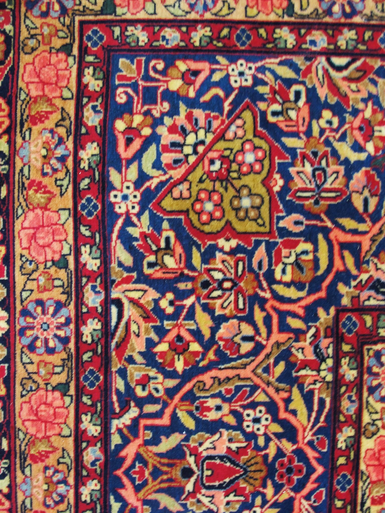 Antique Persian Dabbir Kashan Carpet In Excellent Condition For Sale In Evanston, IL