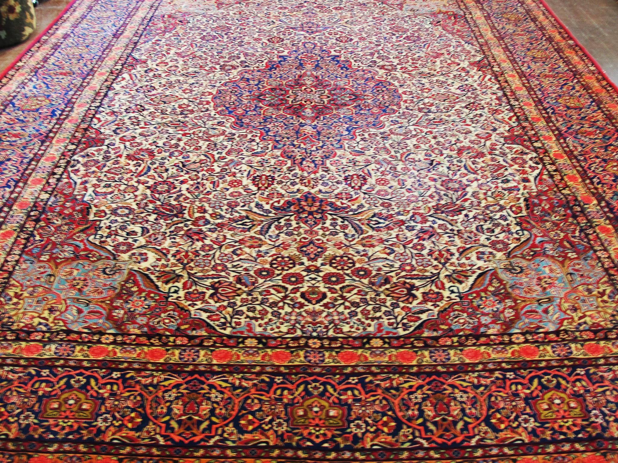 Antique Persian Dabbir Kashan Carpet For Sale 2