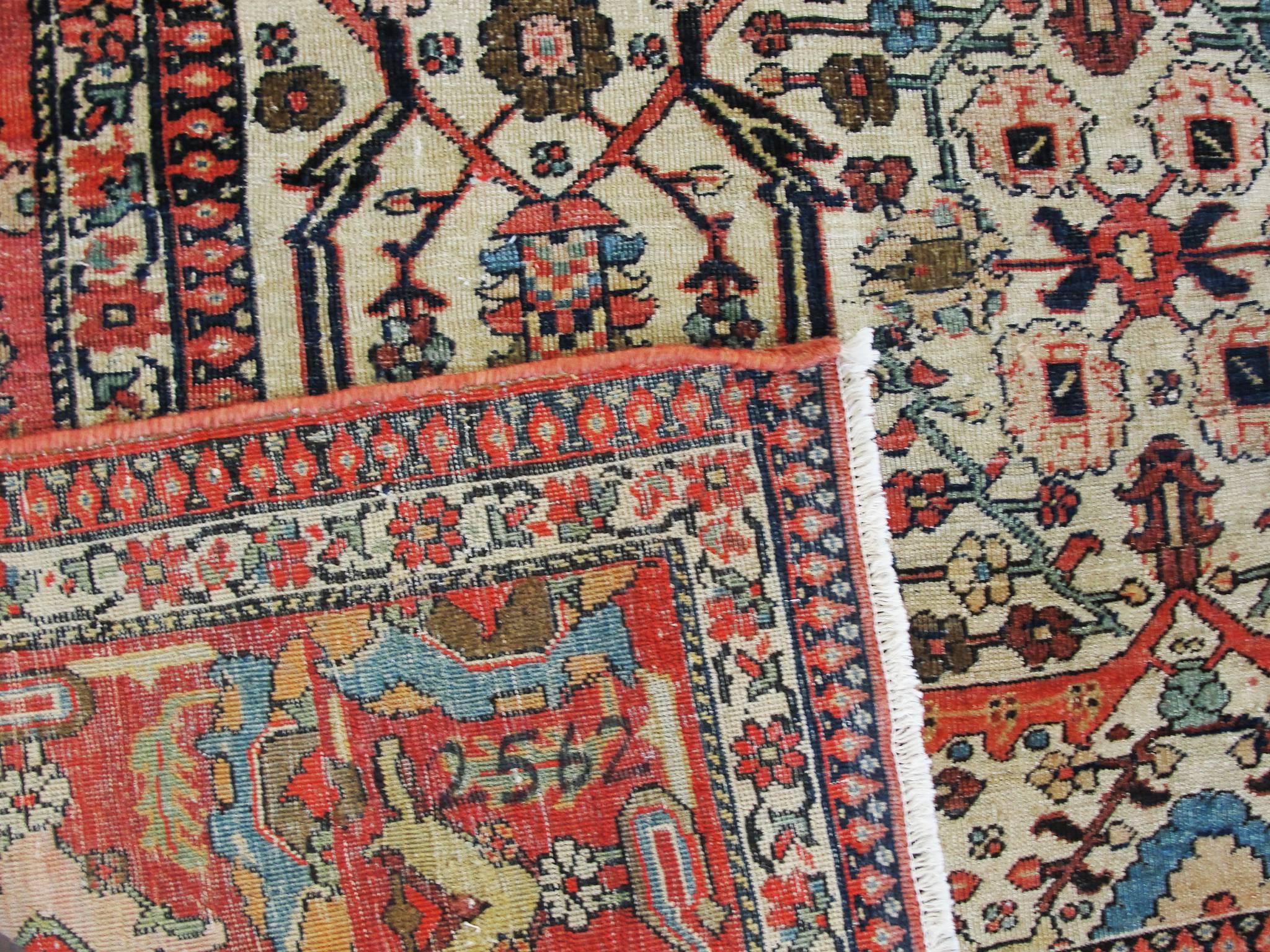 Antiker persischer Feraghan Sarouk-Teppich, 1,82 m x 3,05 m (Sarouk Farahan) im Angebot
