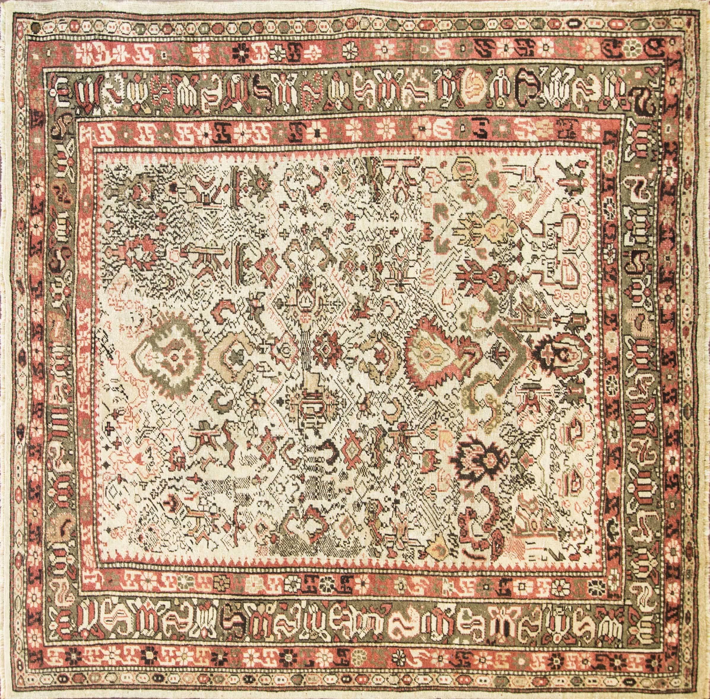Bakshaish, Heriz Serapi. Bakshaish rugs made in Persia, Bakshaish (Bakshaish or Bakhshaysh) rugs adapt the style and feeling of the finest smaller village or tribal rugs to the scale of room-size pieces. The drawing of Bakshaish rugs and carpets is