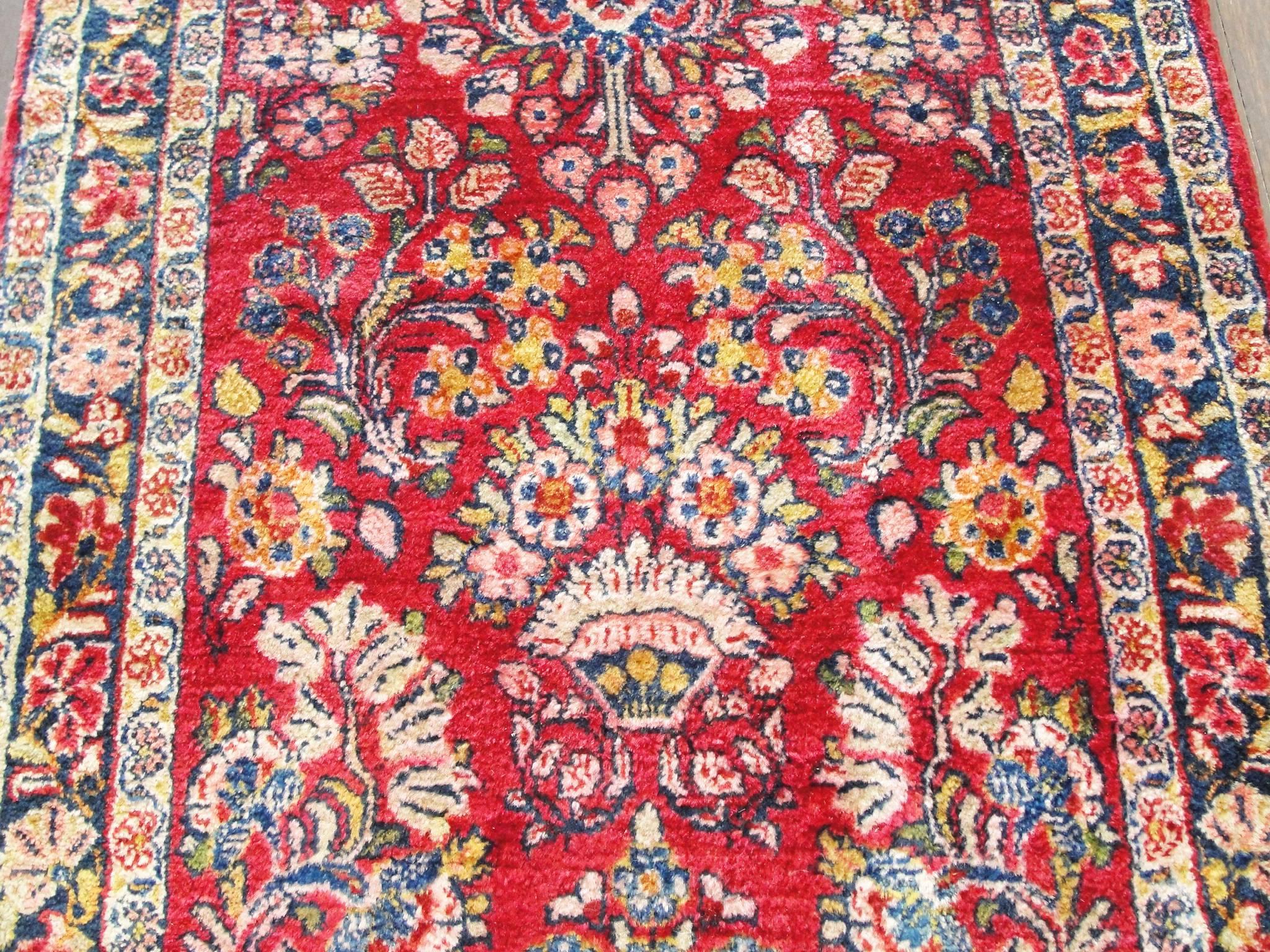 Antique Persian Sarouk Runner In Excellent Condition For Sale In Evanston, IL