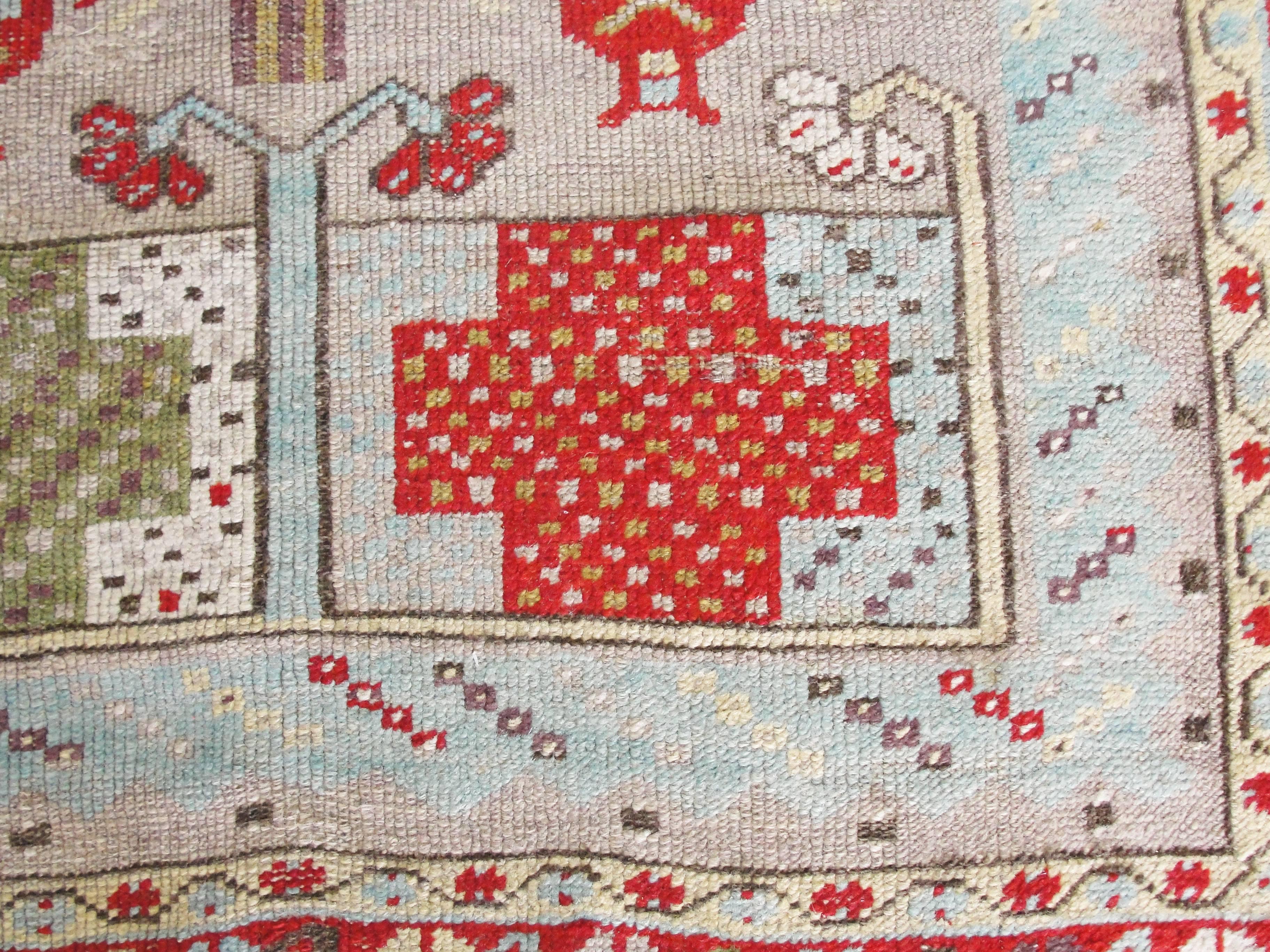 Antiker türkischer Ghiordes-Teppich, 1,83 m x 1,83 m (Handgeknüpft) im Angebot