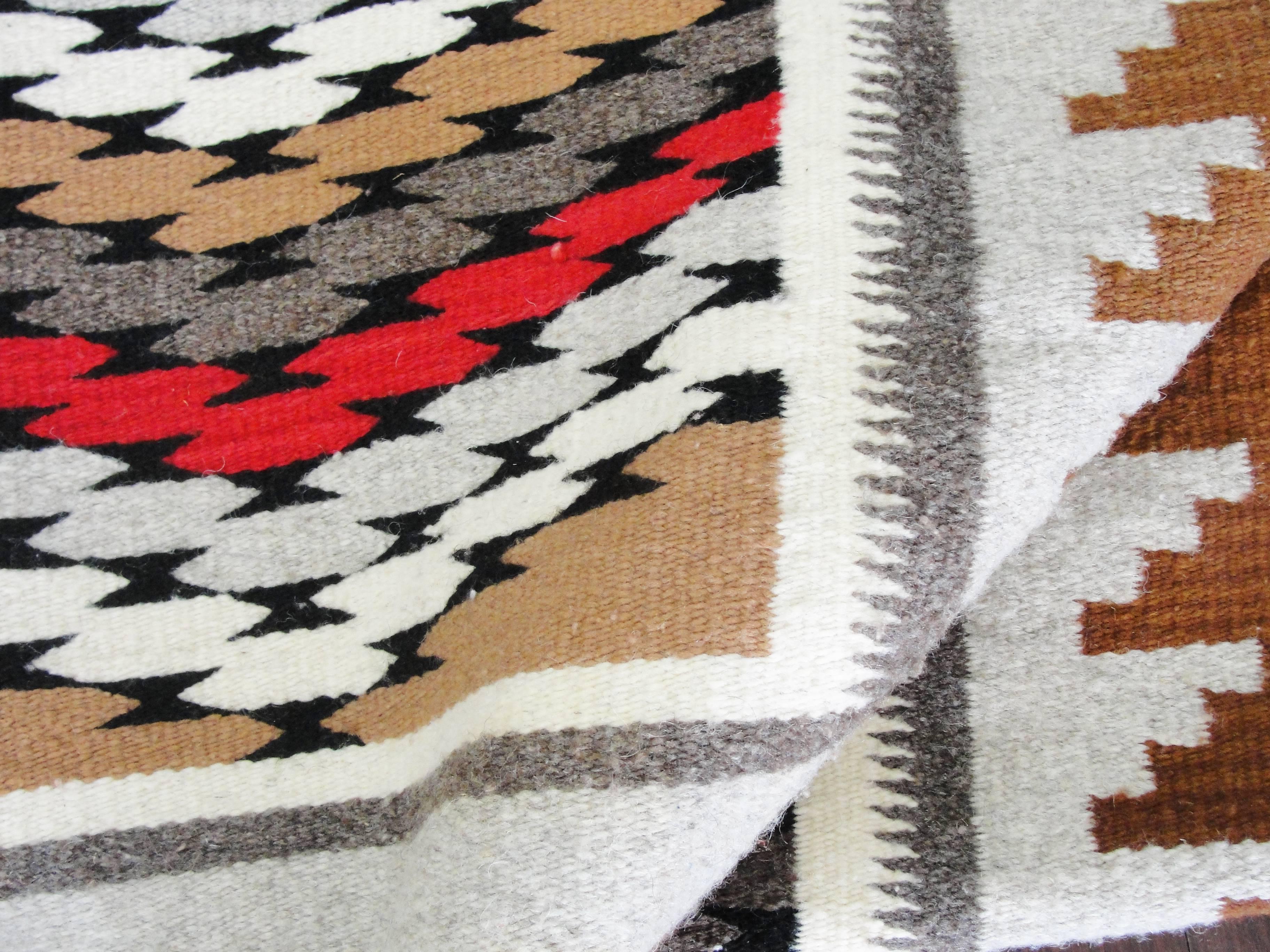 Hand-Knotted Navajo Two Grey Hills  Rug For Sale