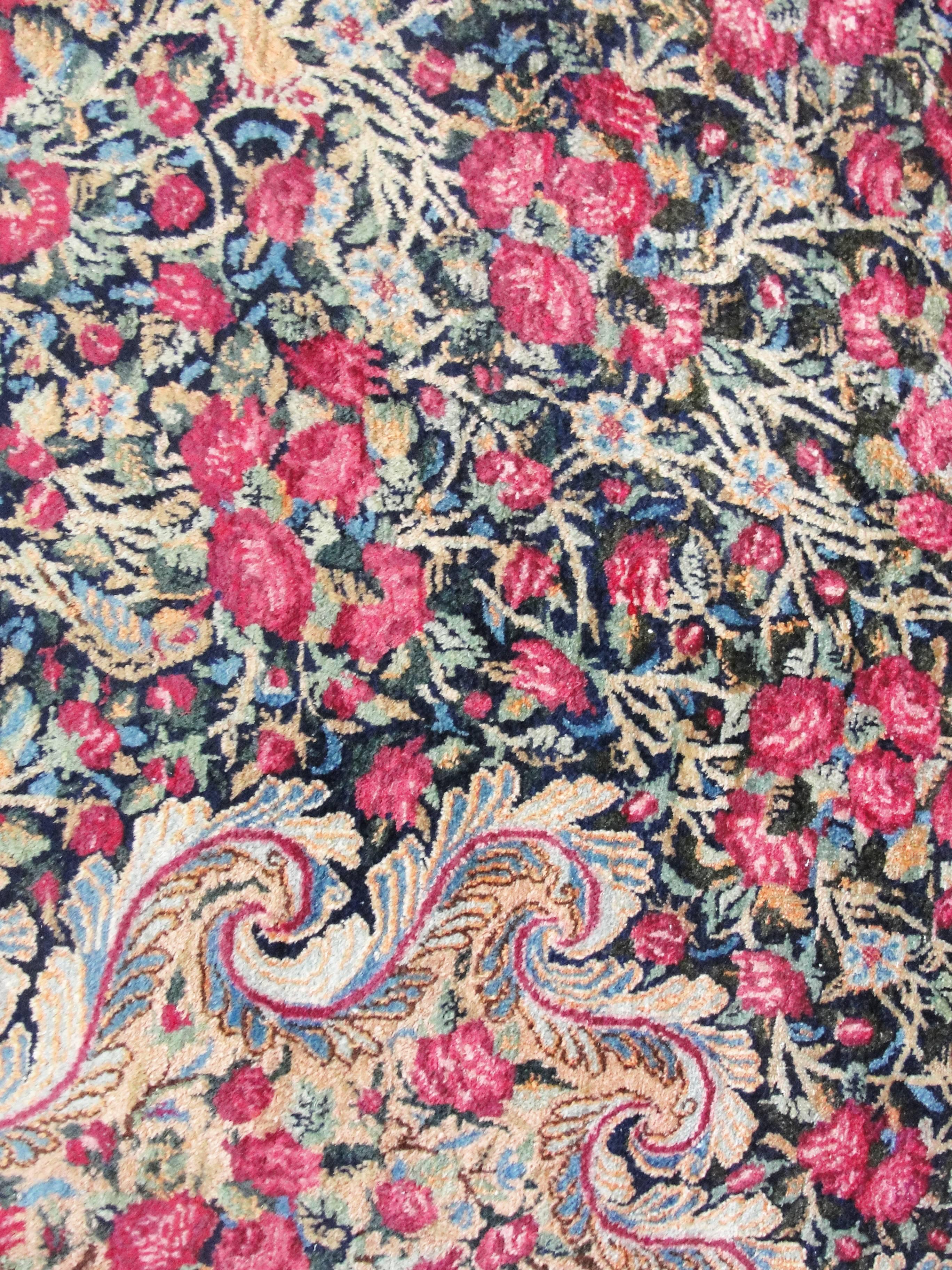 Hand-Woven Antique Persian Kerman laver Carpet, circa 1920s, 8'8
