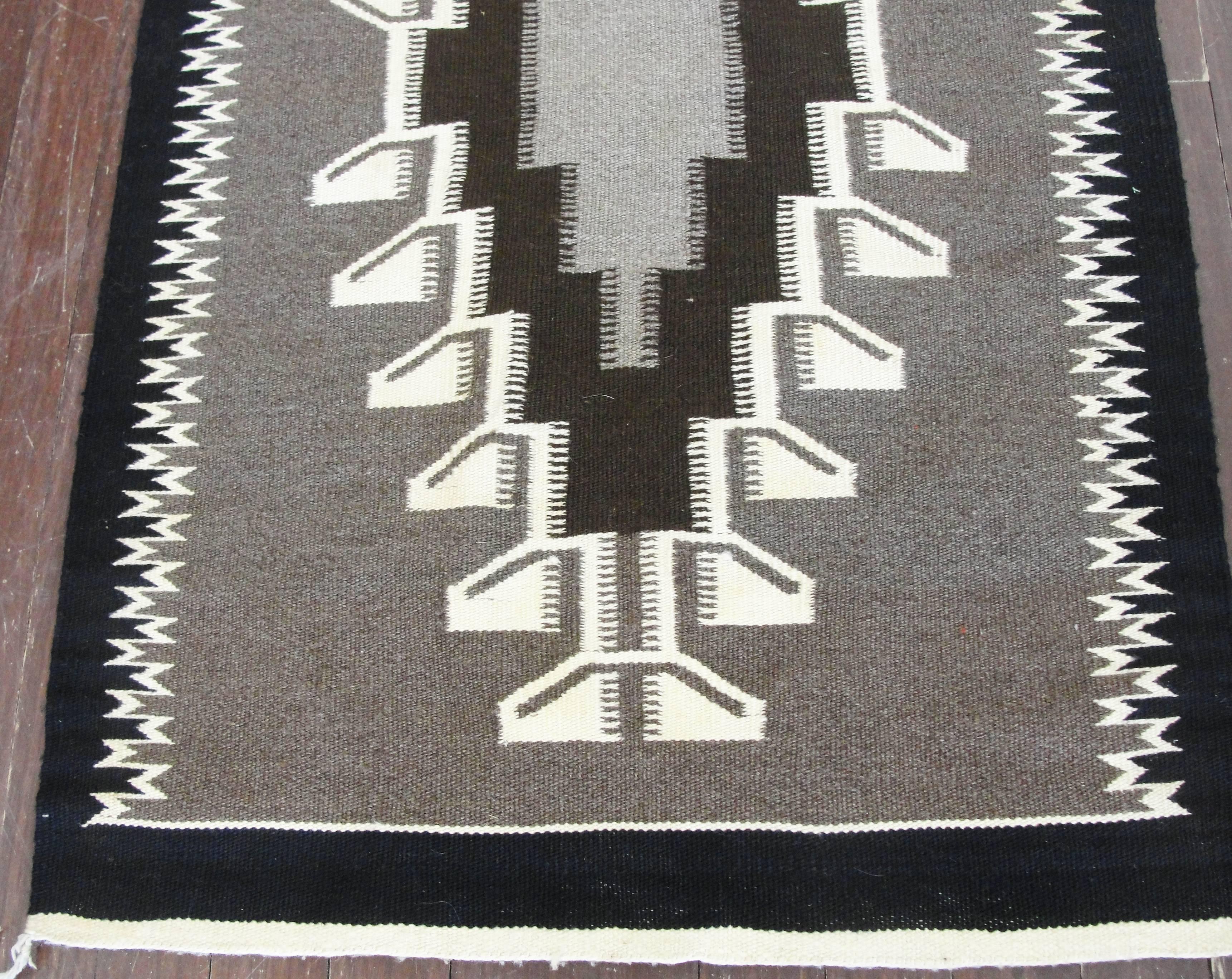 Hand-Woven Navajo Grey Hills Rug