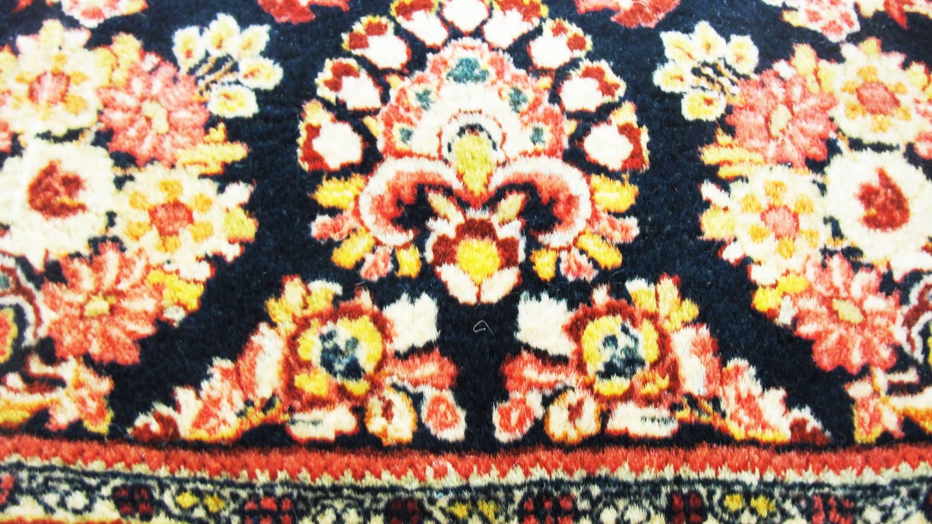 Antique Persian Mohajiran Sarouk Runner In Excellent Condition For Sale In Evanston, IL