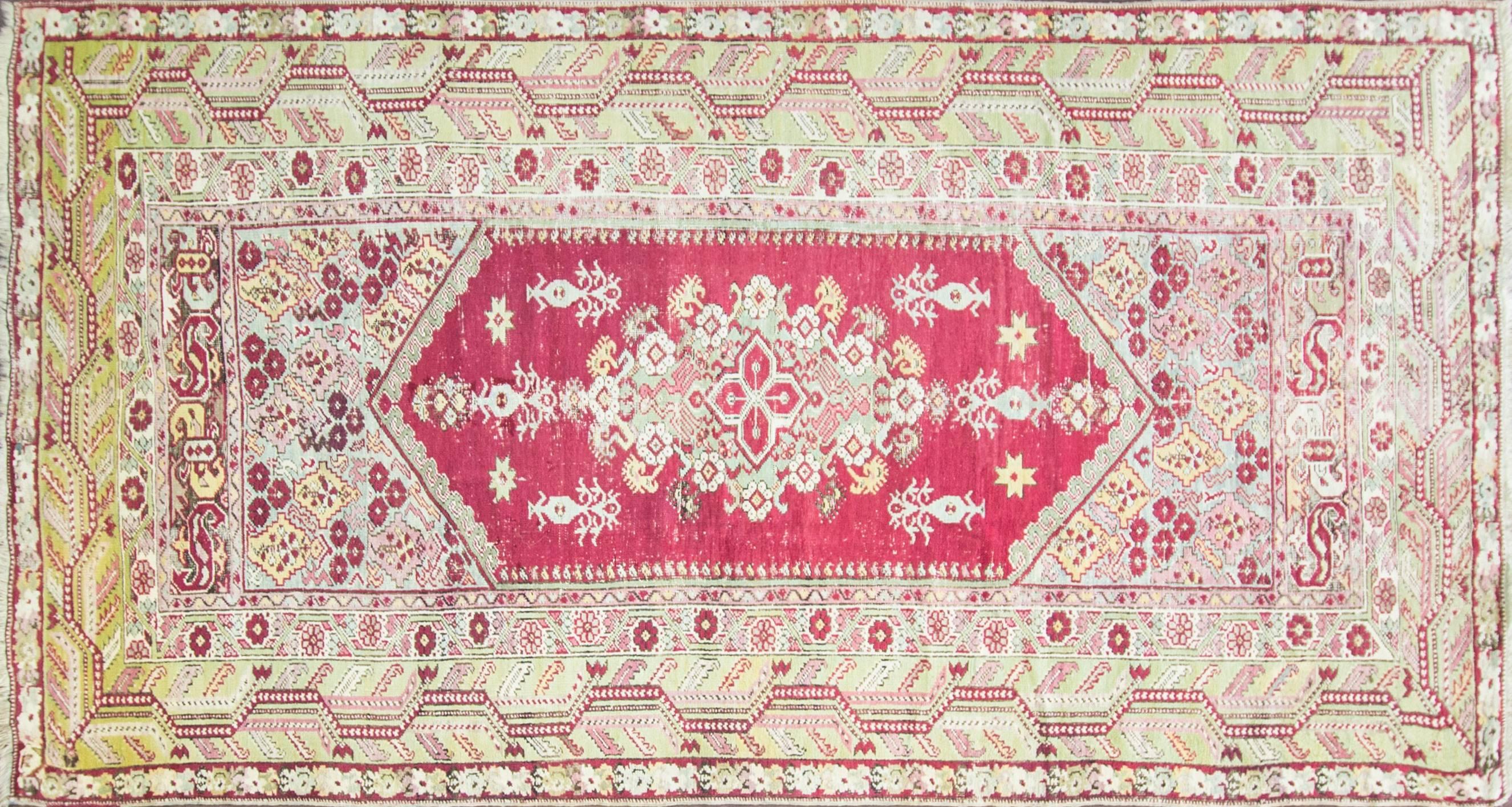 The Ghiordes captured the hearts of European collectors in the 1700s. Ture s, highly decorative spandrel and gorgeous monochromatic fields. These stunning rugs are typically made from the highest quality wool. This construction technique produces