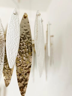 Round suspension lamp Ice Rain white, transparent glass and gold metal leaves