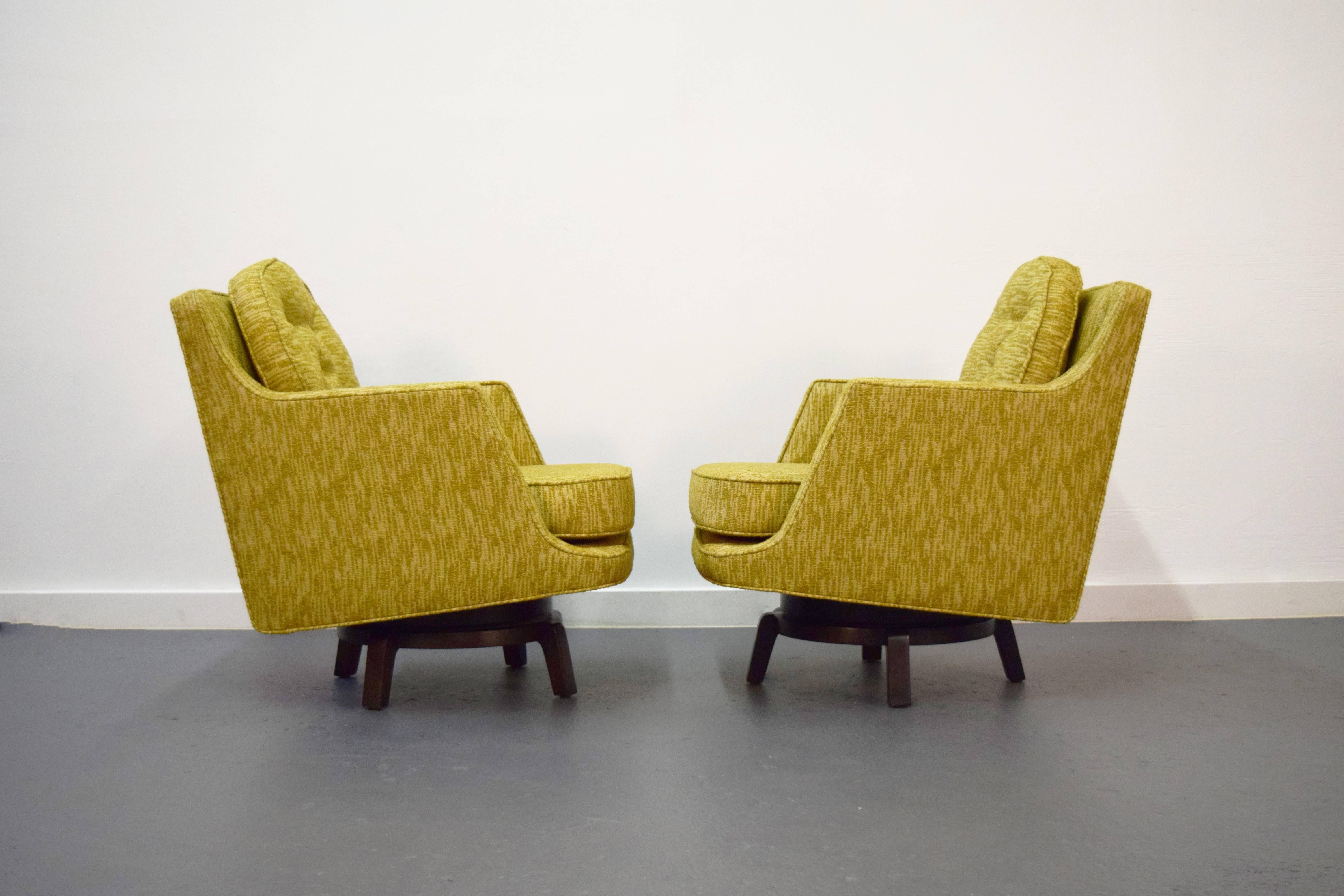 American Pair of Edward Wormley Swivel Lounge Chairs for Dunbar