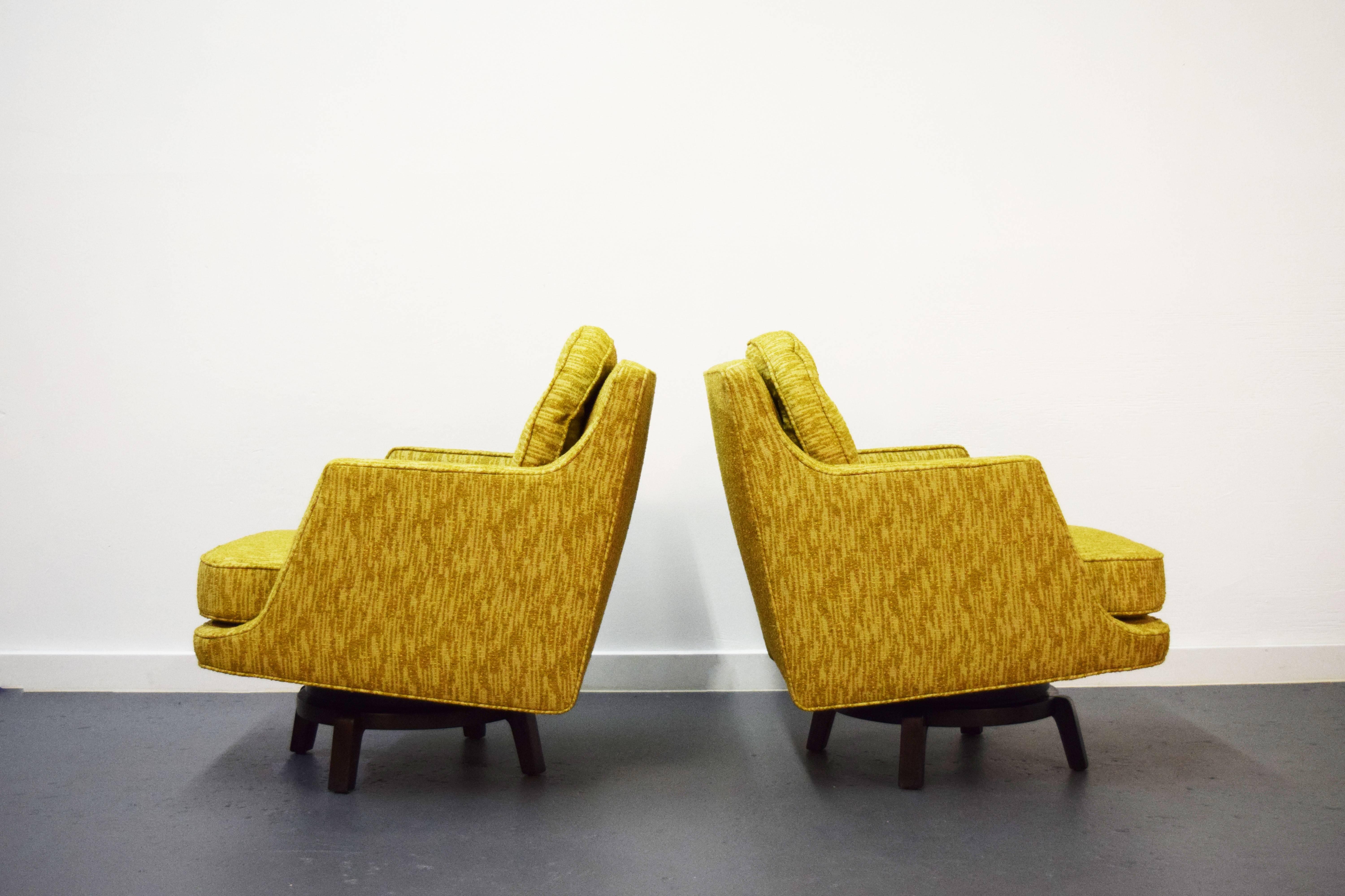 20th Century Pair of Edward Wormley Swivel Lounge Chairs for Dunbar