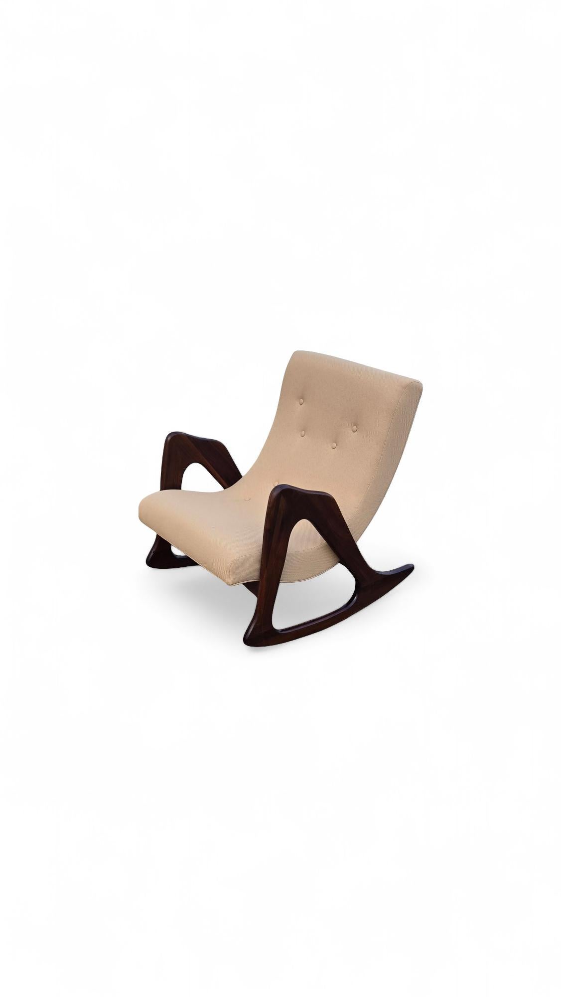 Fauteuil à bascule Adrian Pearsall pour Craft Associates Bon état - En vente à Middlesex, NJ