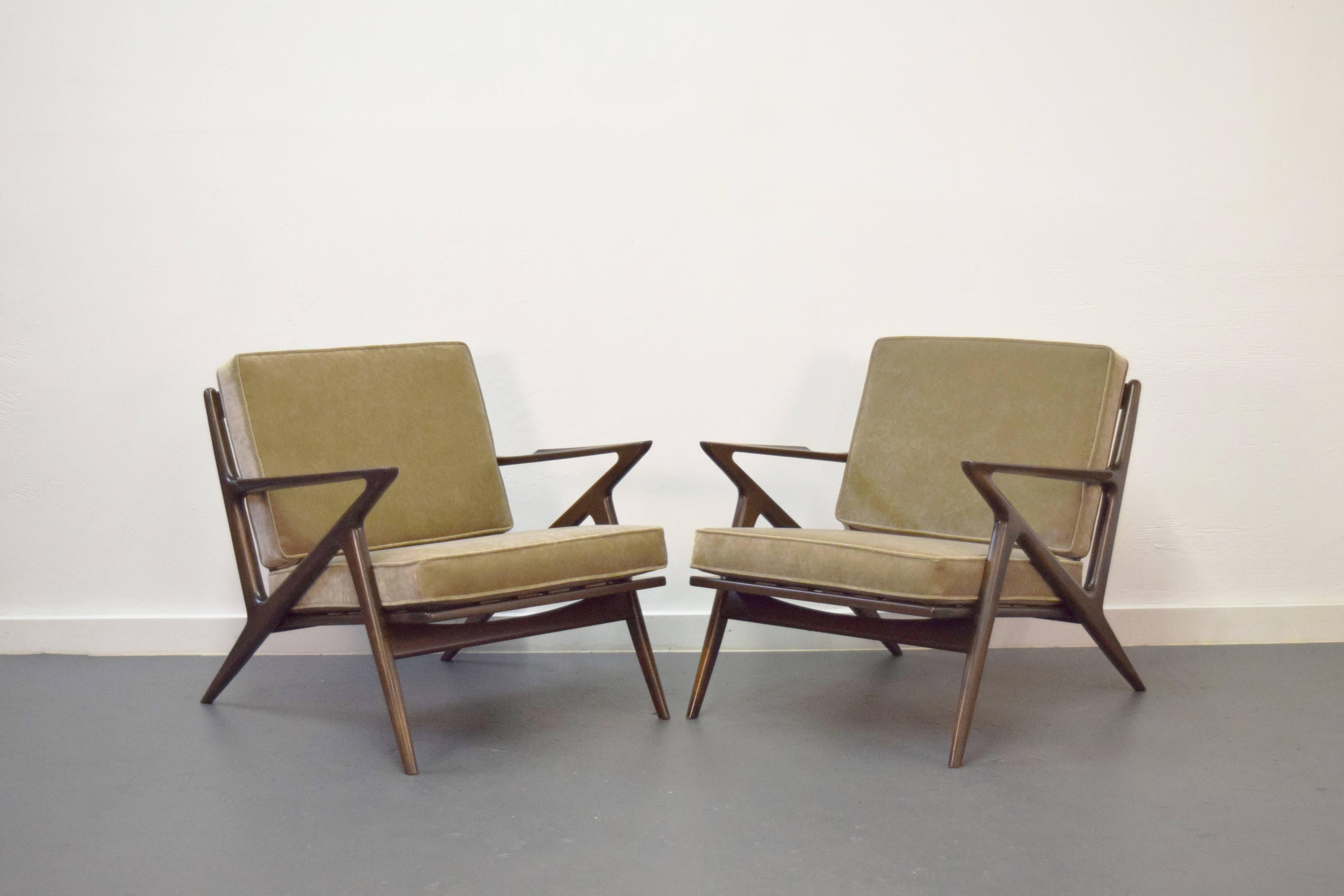 Mid-Century Modern Poul Jensen for Selig Z Lounge Chairs 