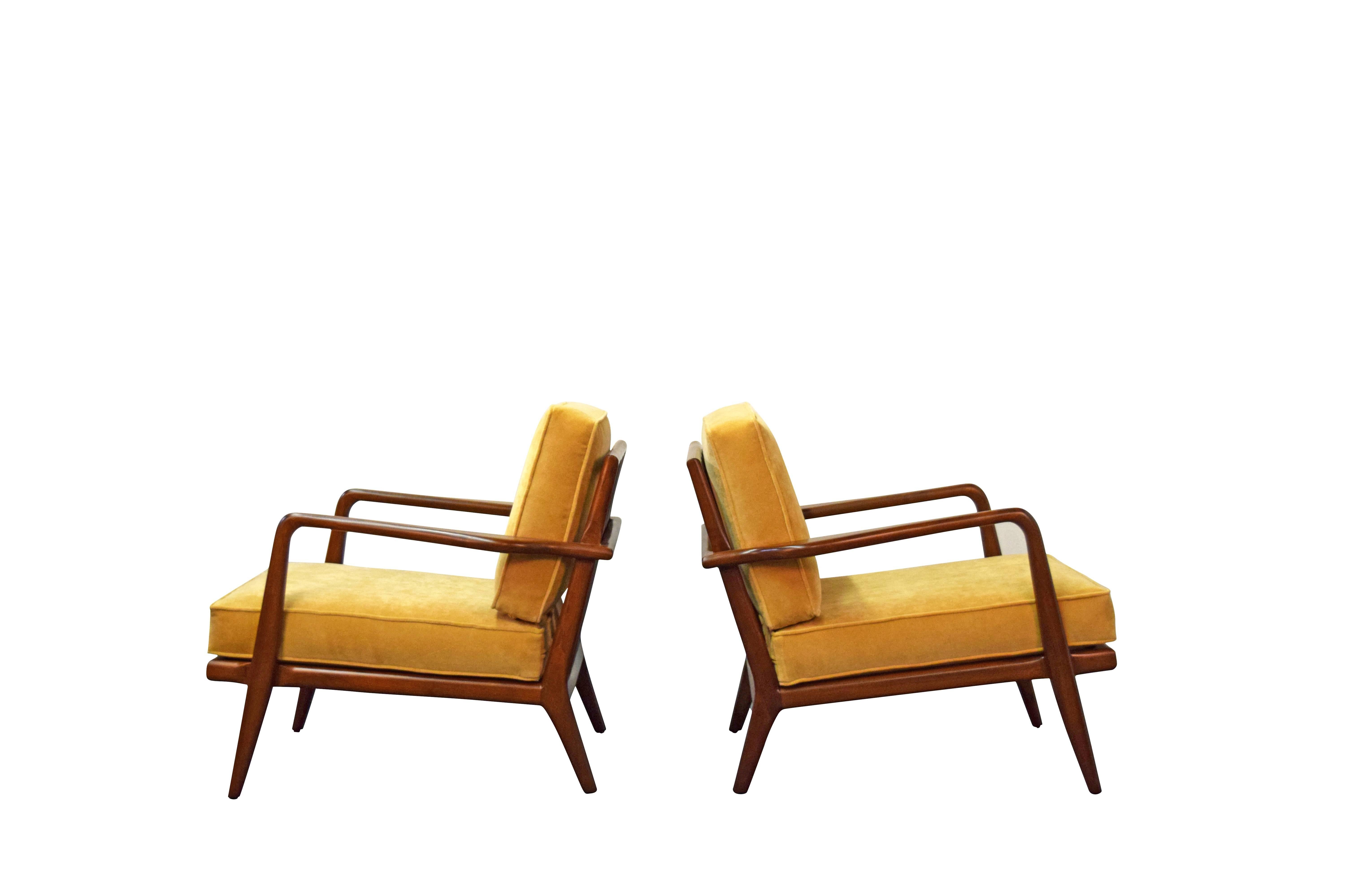 Mid-Century Modern Pair of Mel Smilow Walnut Lounge Chairs
