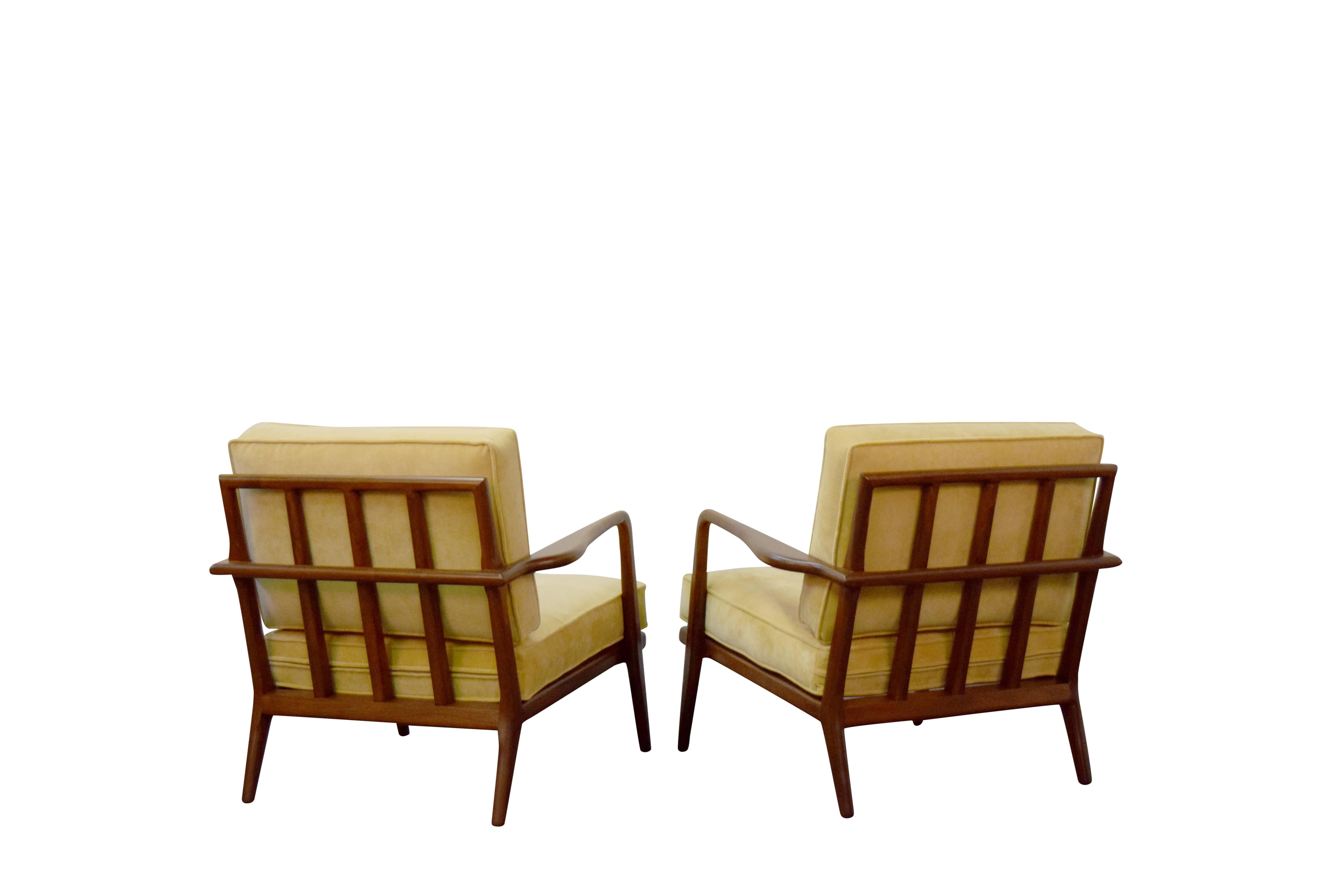 Pair of Mel Smilow Walnut Lounge Chairs In Excellent Condition In Middlesex, NJ