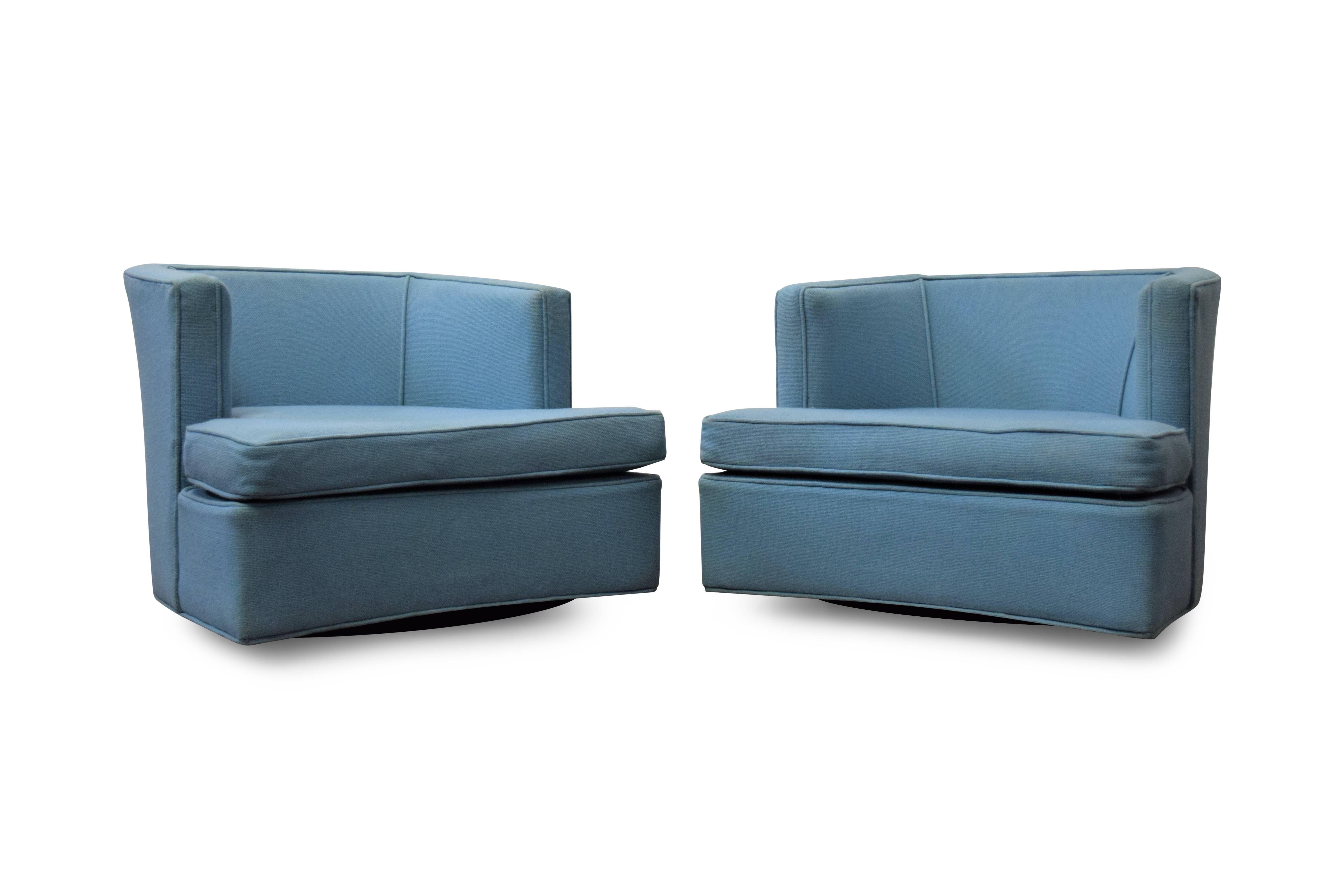 20th Century Pair of Harvey Probber Swivel Lounge Chairs