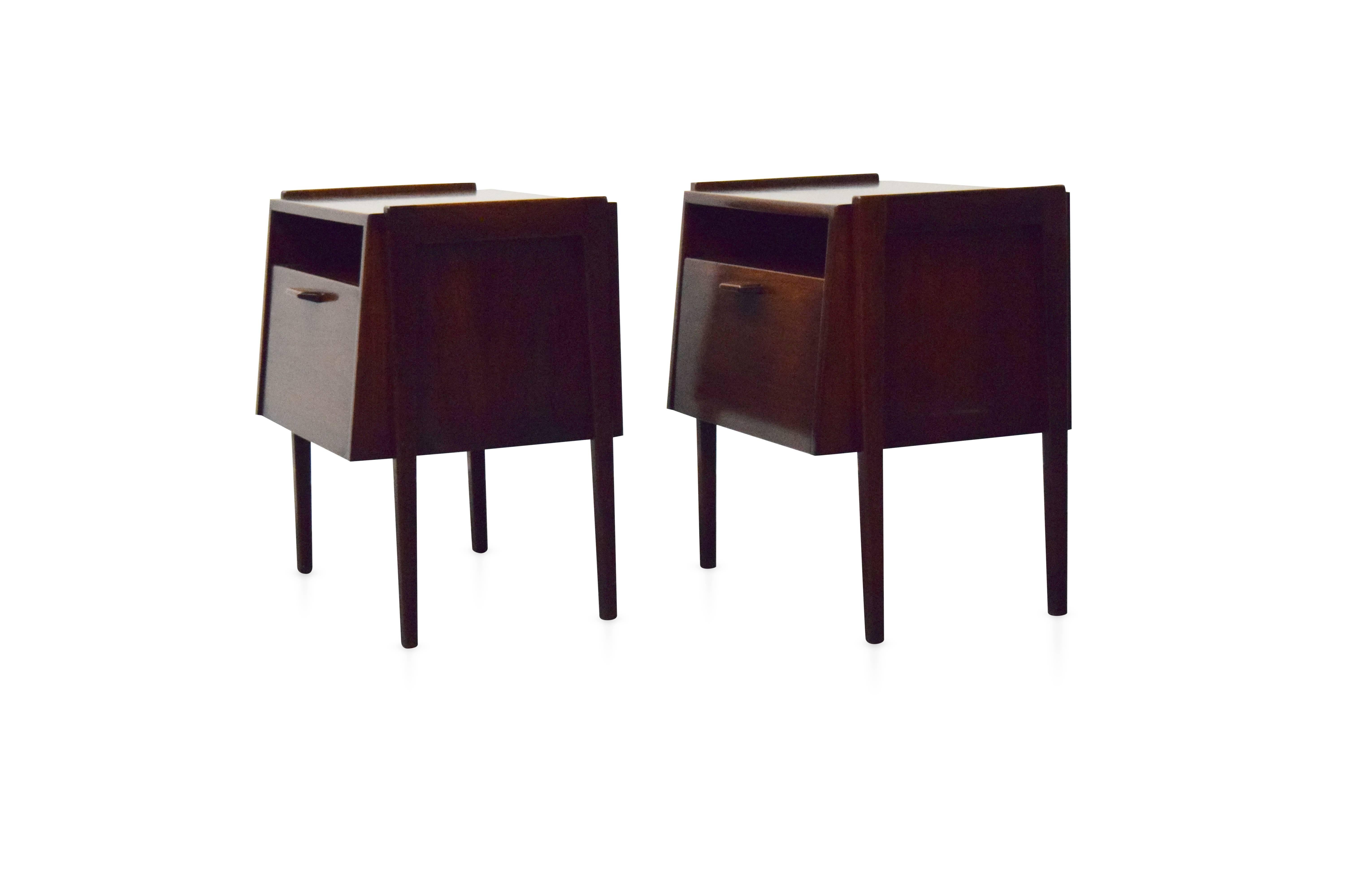 Mid-Century Modern Pair of Jens Risom Nightstands or End Tables