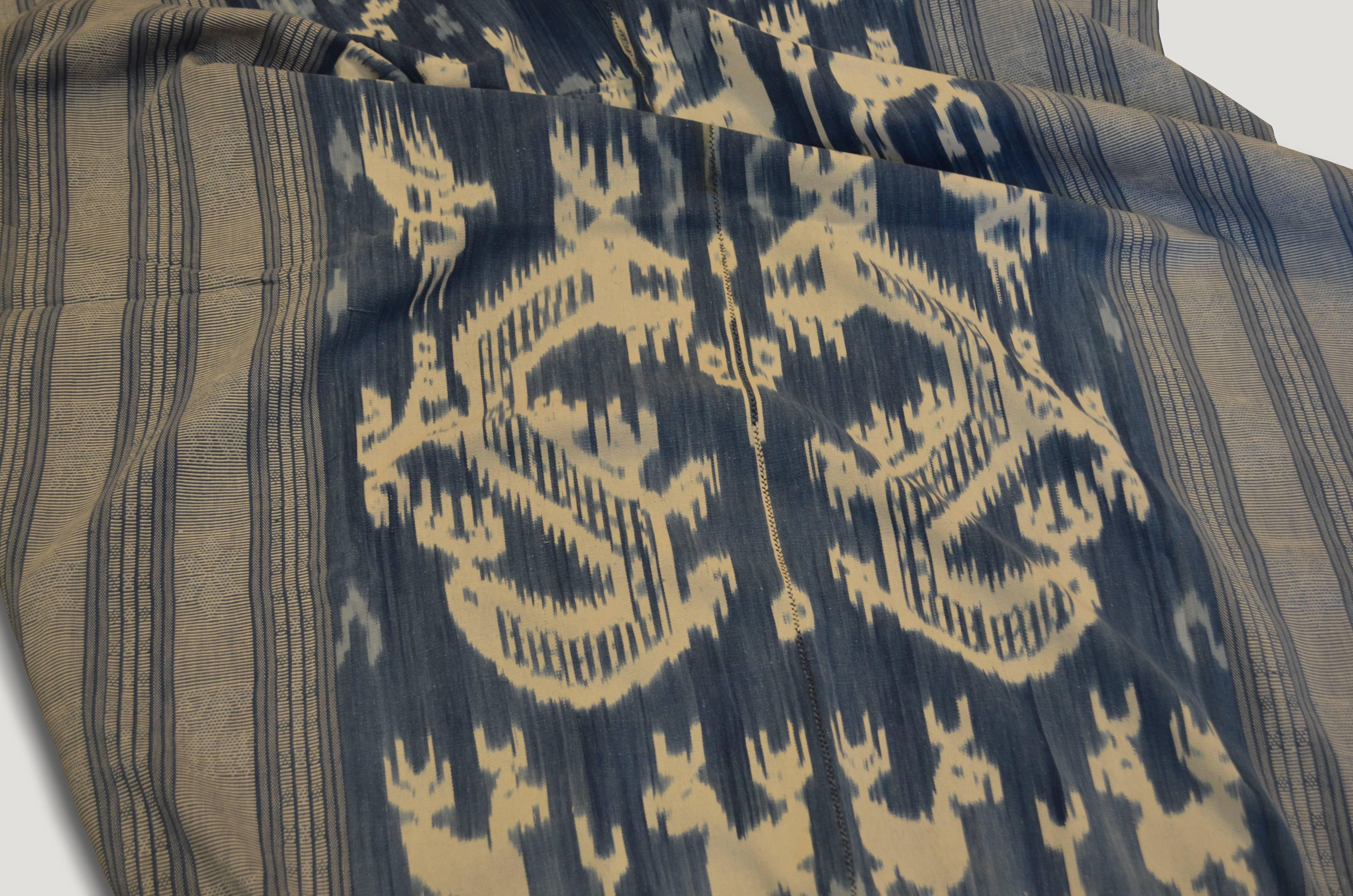 Andrianna Shamaris Hand Woven Ikat In Excellent Condition In New York, NY