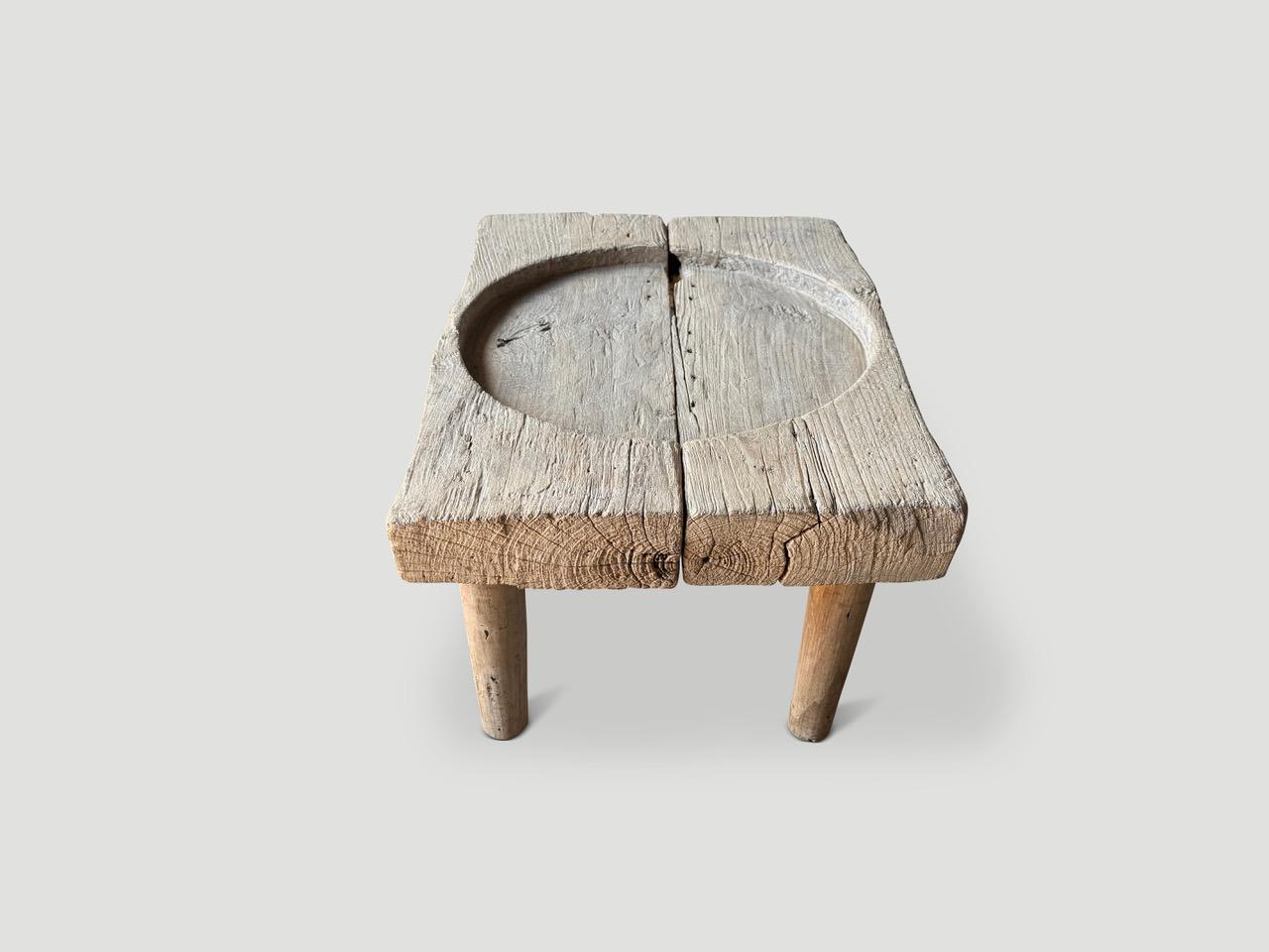 Andrianna Shamaris Table basse en bois de teck unique en son genre Excellent état - En vente à New York, NY