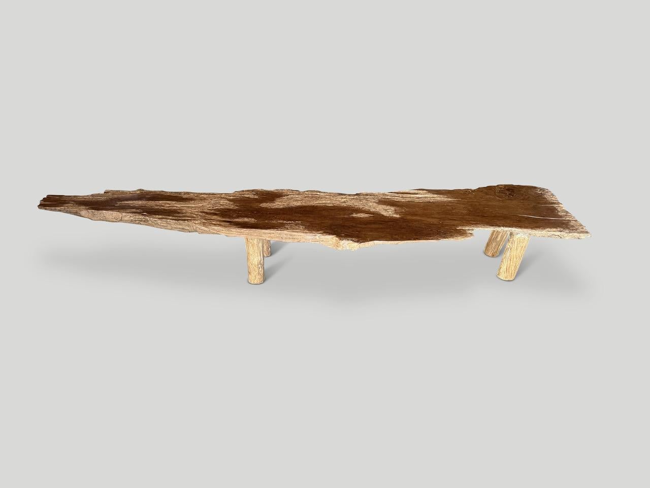 Organico moderno Andrianna Shamaris Impressionions in the Woods Panca o tavolino scultoreo in legno di teak in vendita