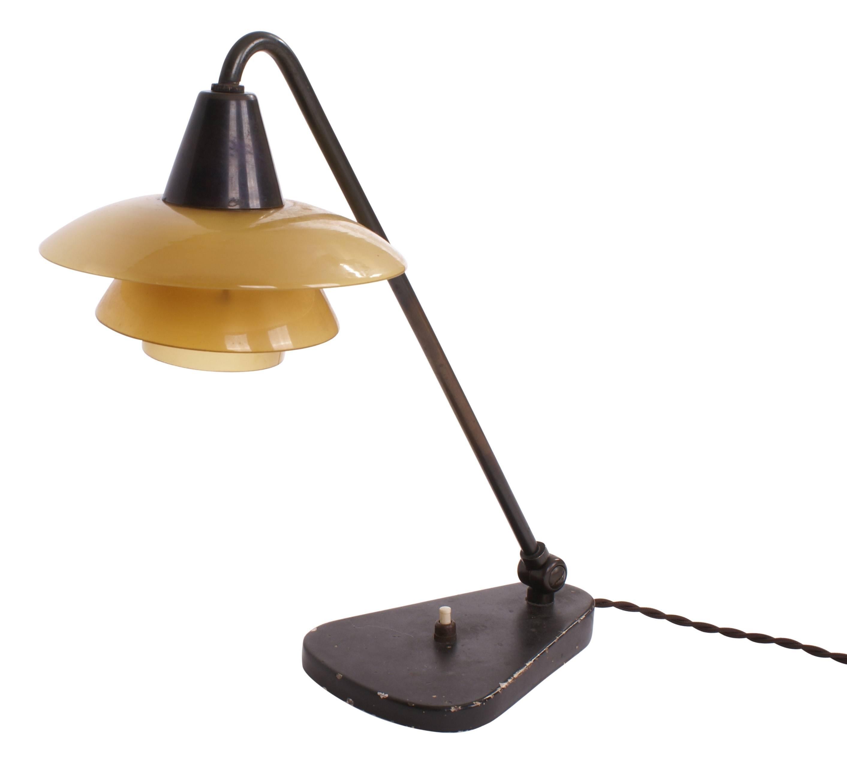 Scandinavian Modern Poul Henningsen PH 1/1 1940s Piano Lamp For Sale