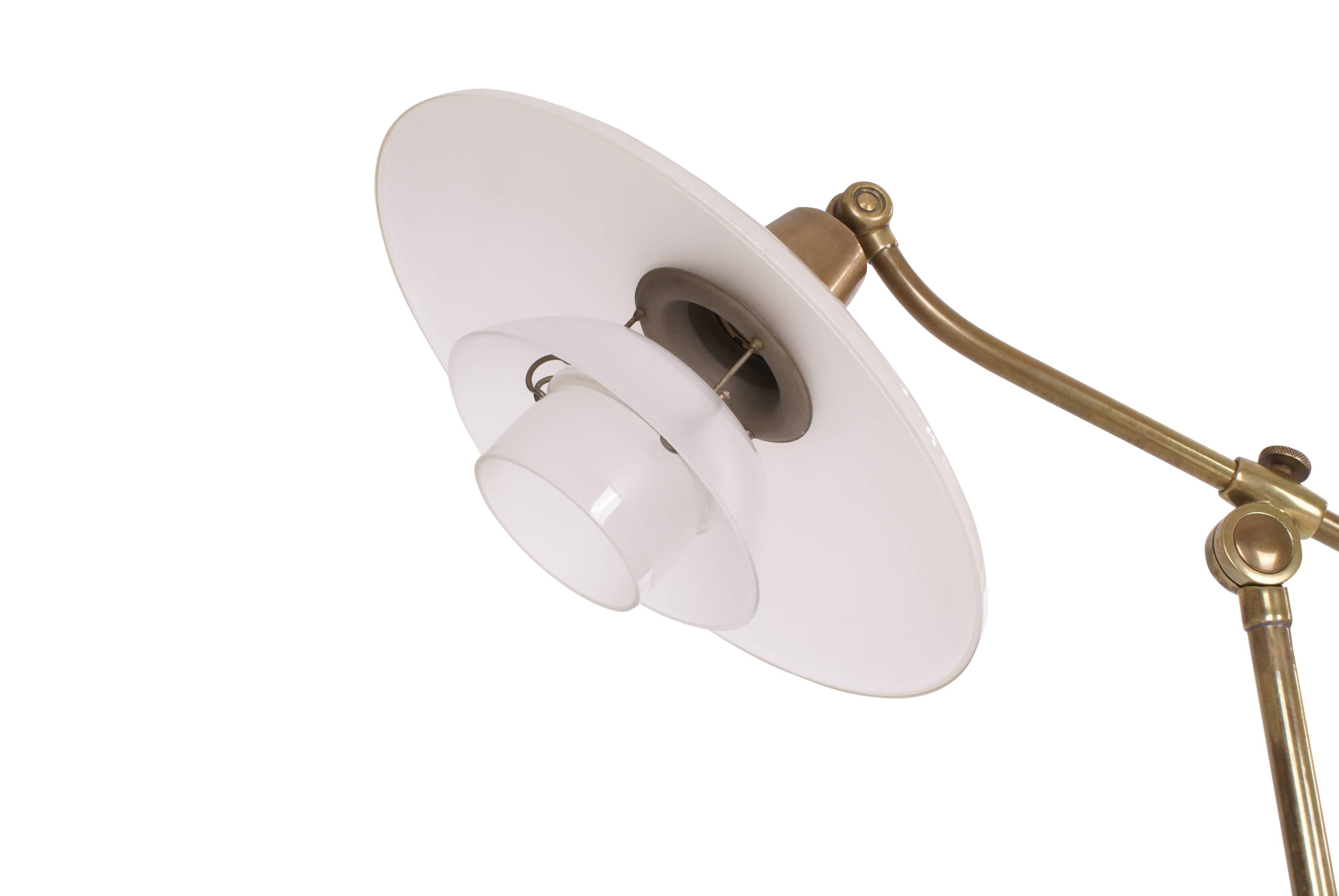 Poul Henningsen floor lamp, model 'water pump'. Model PH 3/2. Brass and frosted glass shades. Made 1940s by Louis Poulsen.