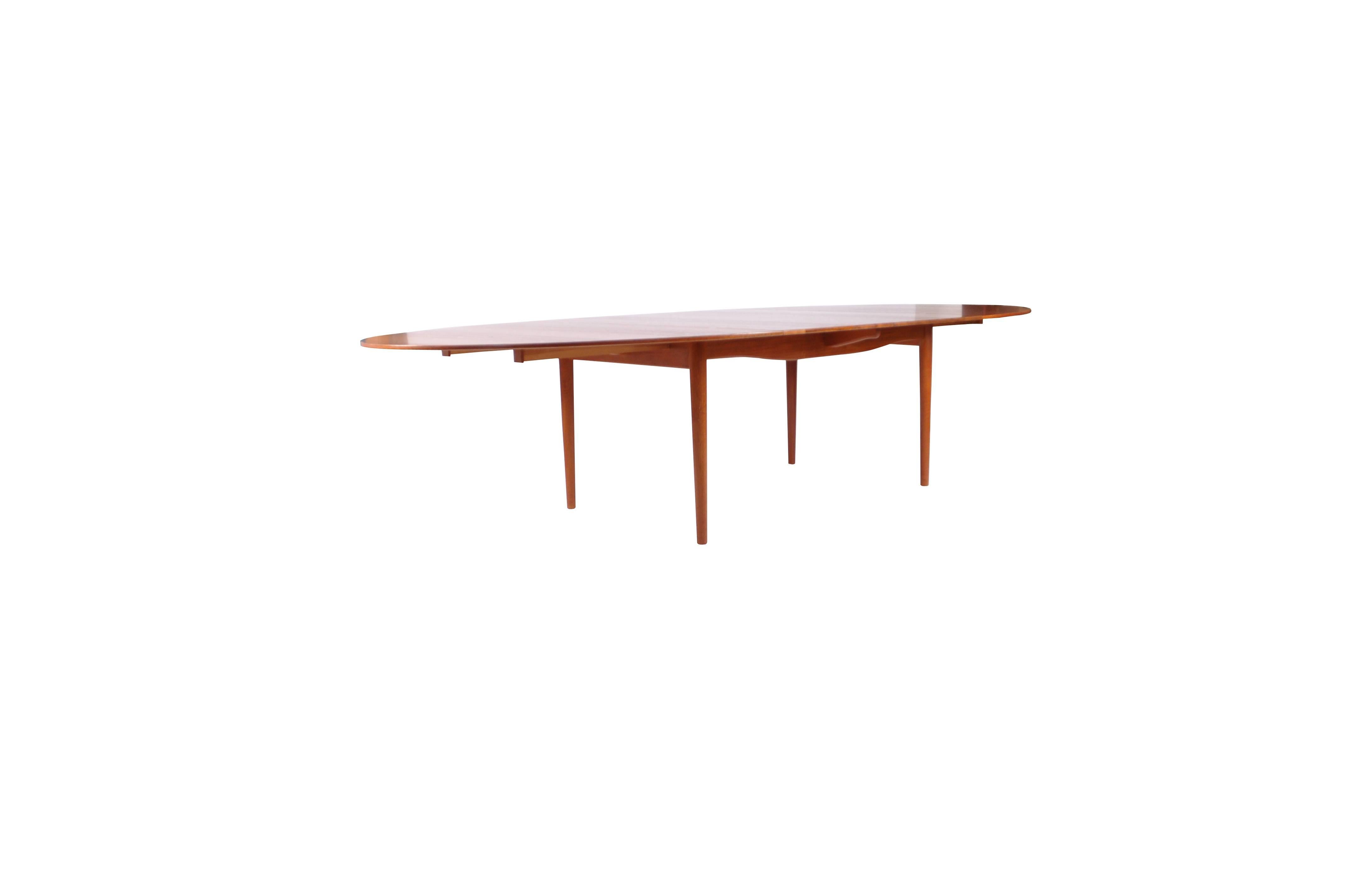 Mid-20th Century Finn Juhl Judas Dining Table in Teak for Niels Vodder