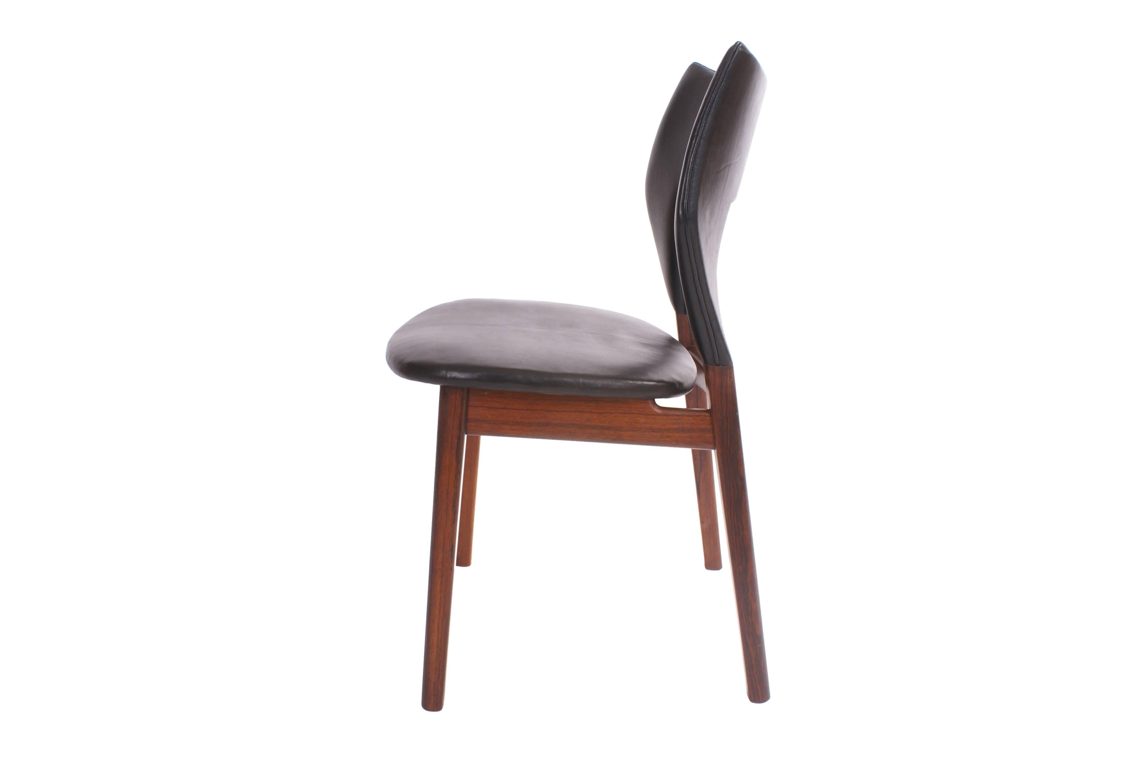 Tove & Edvard Kindt-Larsen Set of 12 Dining Chairs in Brazilian Rosewood In Excellent Condition For Sale In Copenhagen, DK