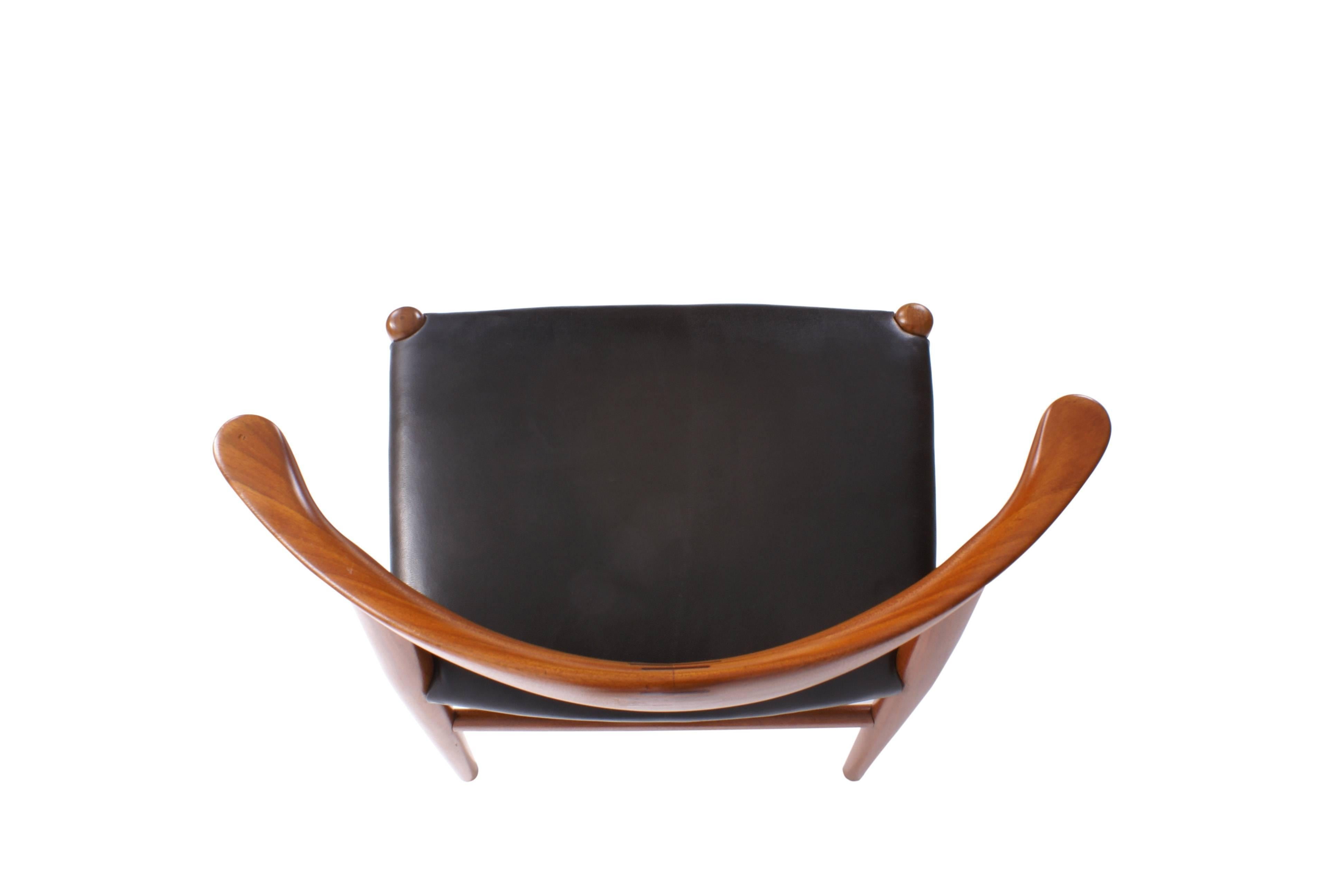 Hans Wegner Set of Six 'Cow Horn' Chairs for Johannes Hansen For Sale 2