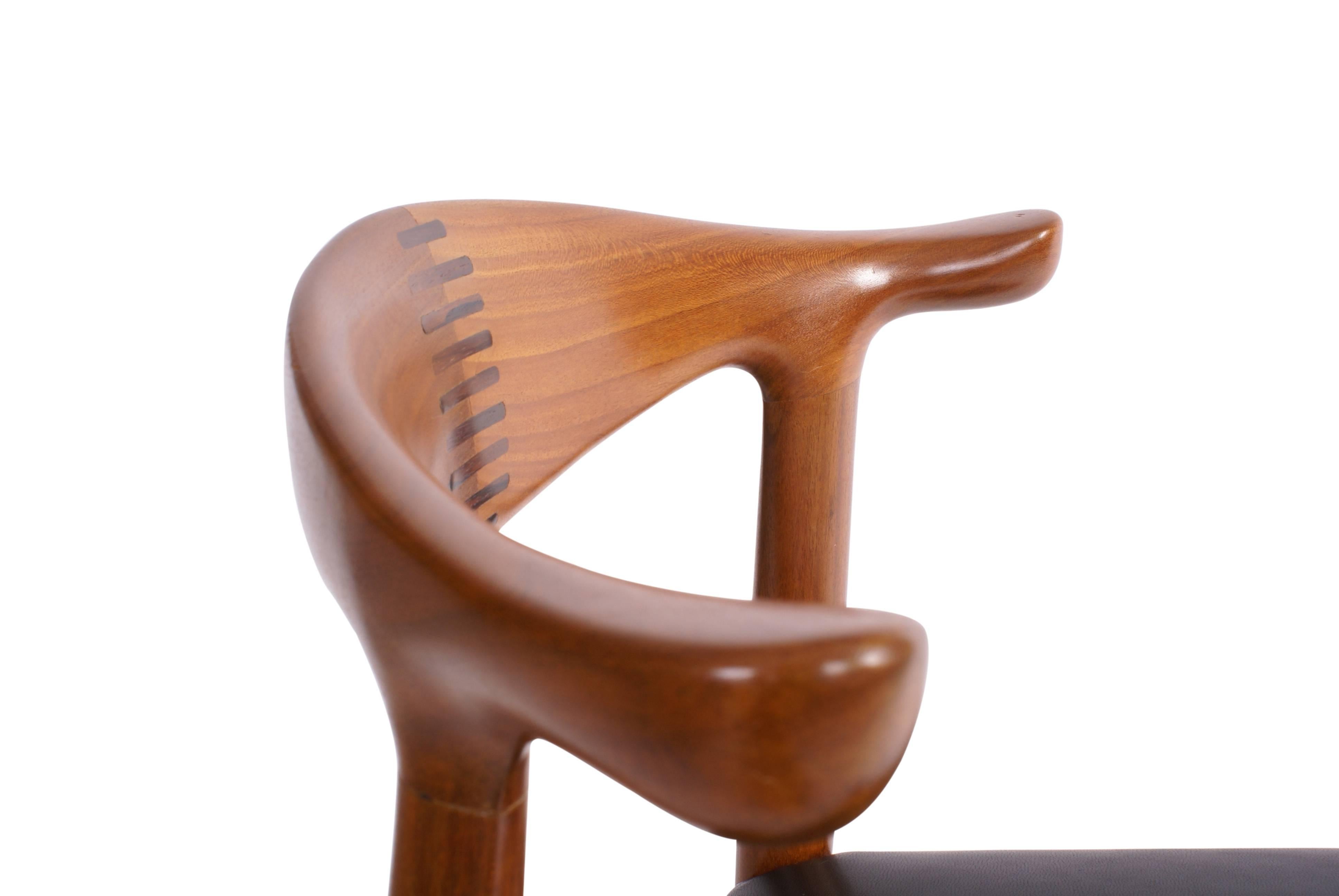 Hans Wegner Set of Six 'Cow Horn' Chairs for Johannes Hansen In Excellent Condition For Sale In Copenhagen, DK