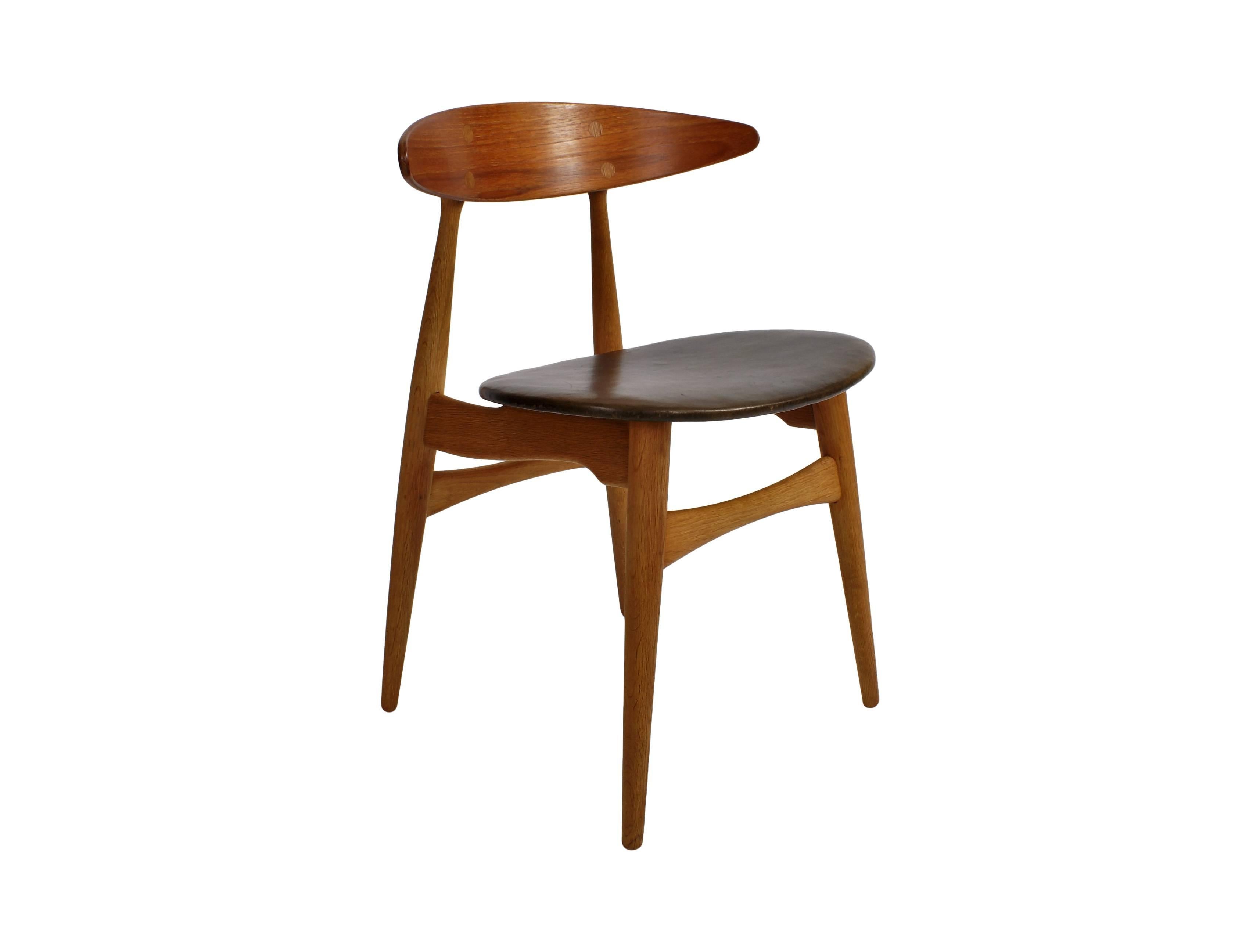 Danish Hans Wegner Set of Eight CH-33 Dining Chair in Teak and Oak for Carl Hansen