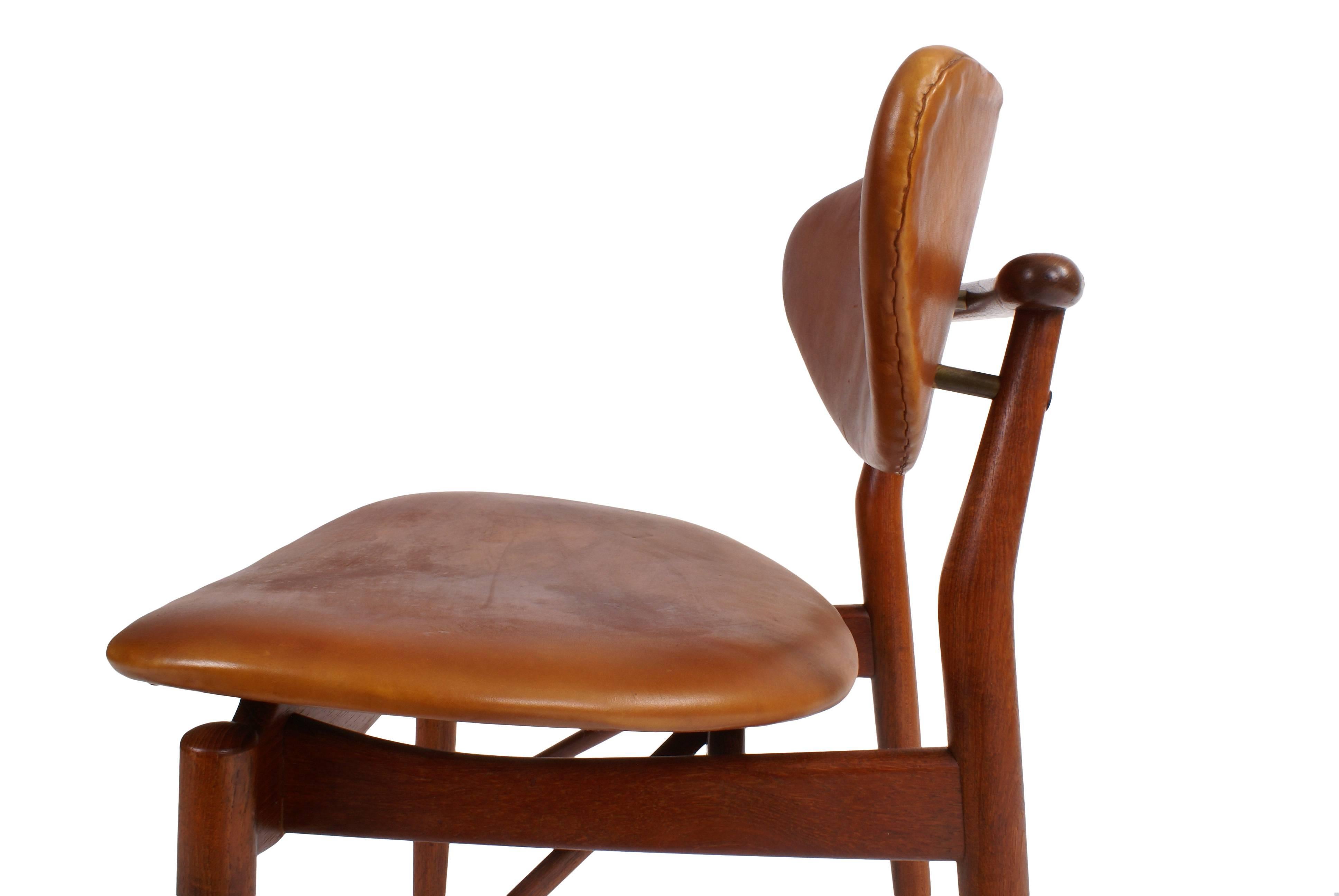 Finn Juhl NV55 Chair for Niels Vodder in Teak and Natural Leather, 1955 In Excellent Condition In Copenhagen, DK