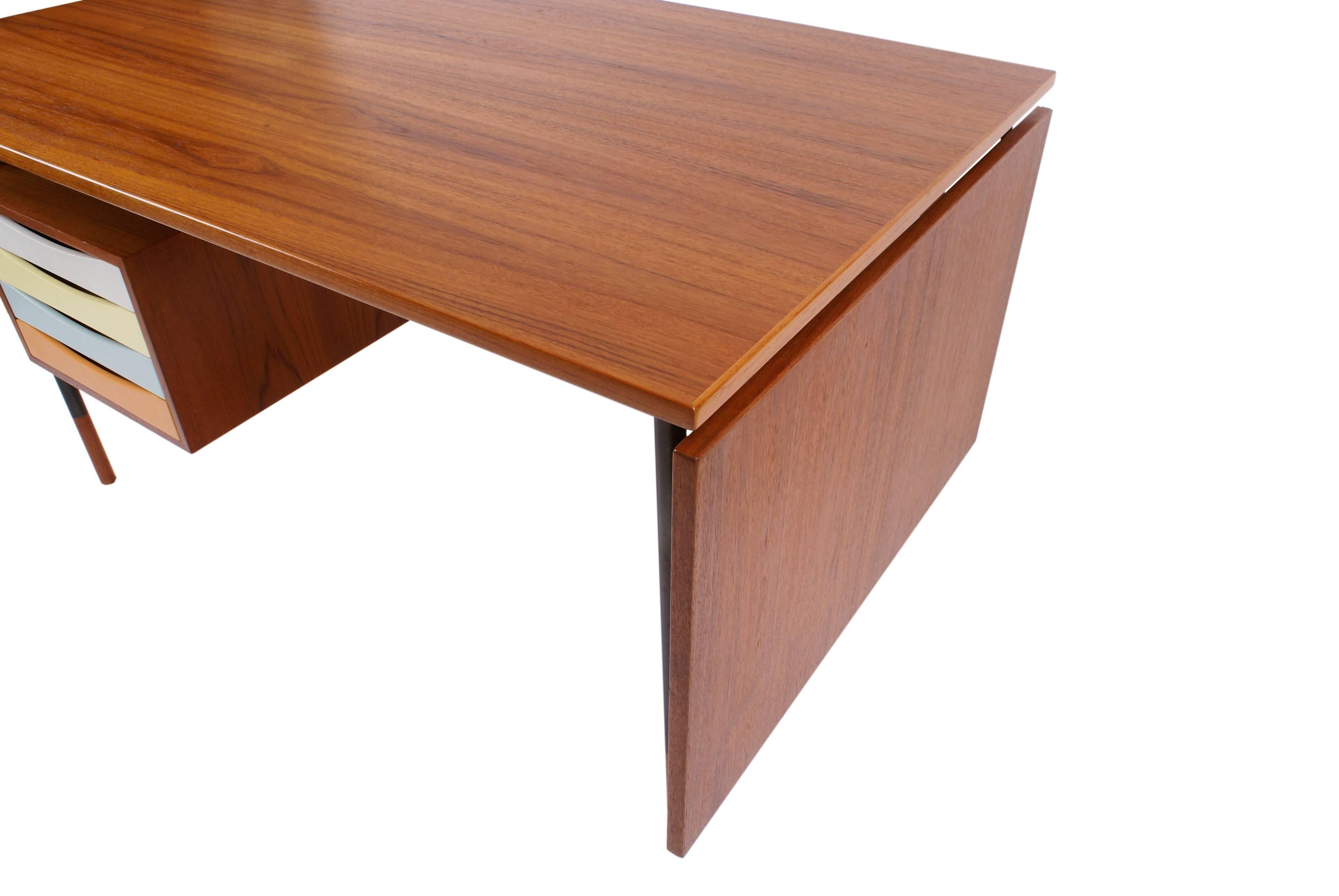 Mid-20th Century Finn Juhl Desk in Teak for Bovirke, Model BO69, 1953