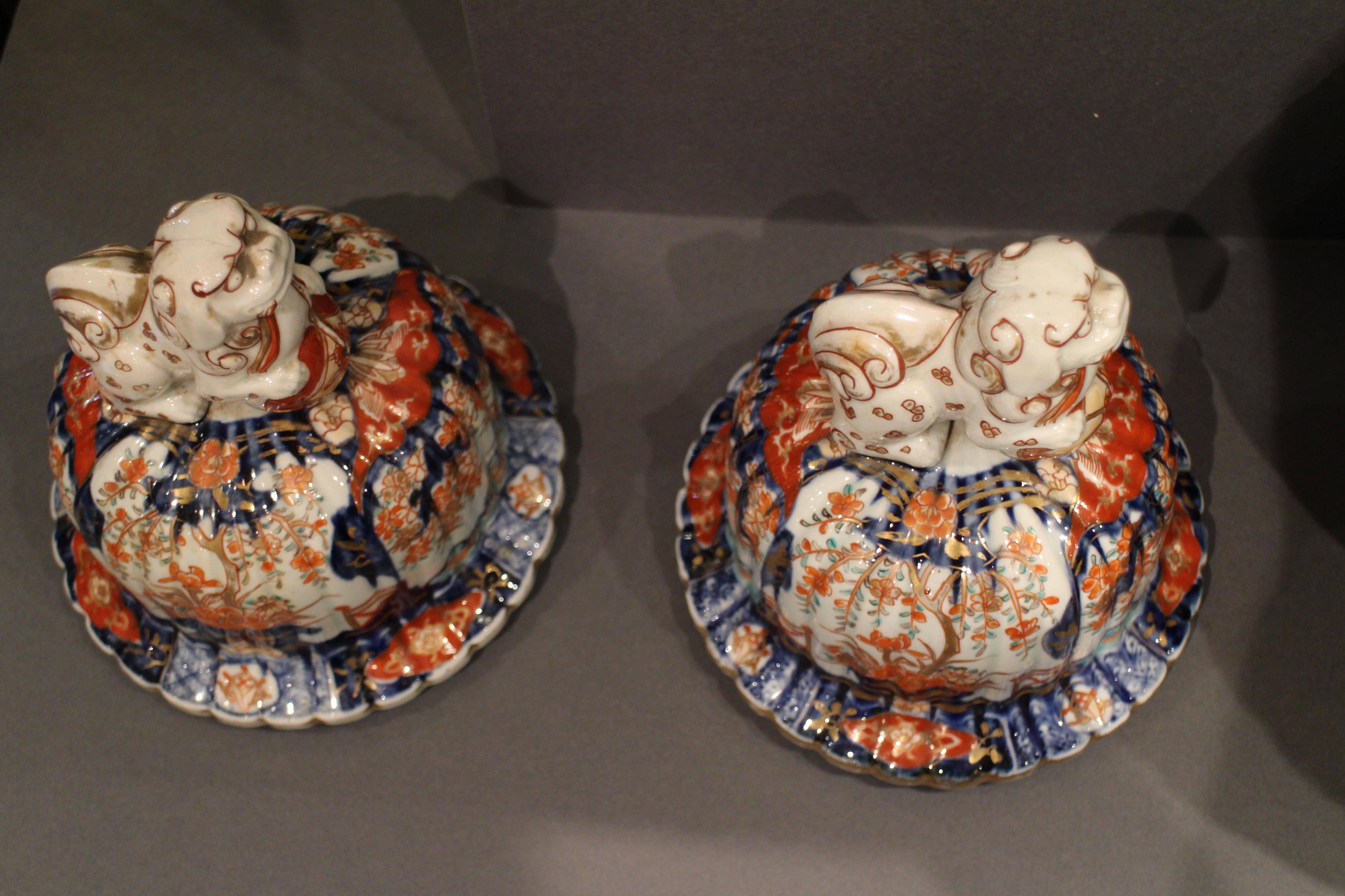 Pair of Antique Japanese Imari Vases and Covers Decorated in Blue and Orange 3