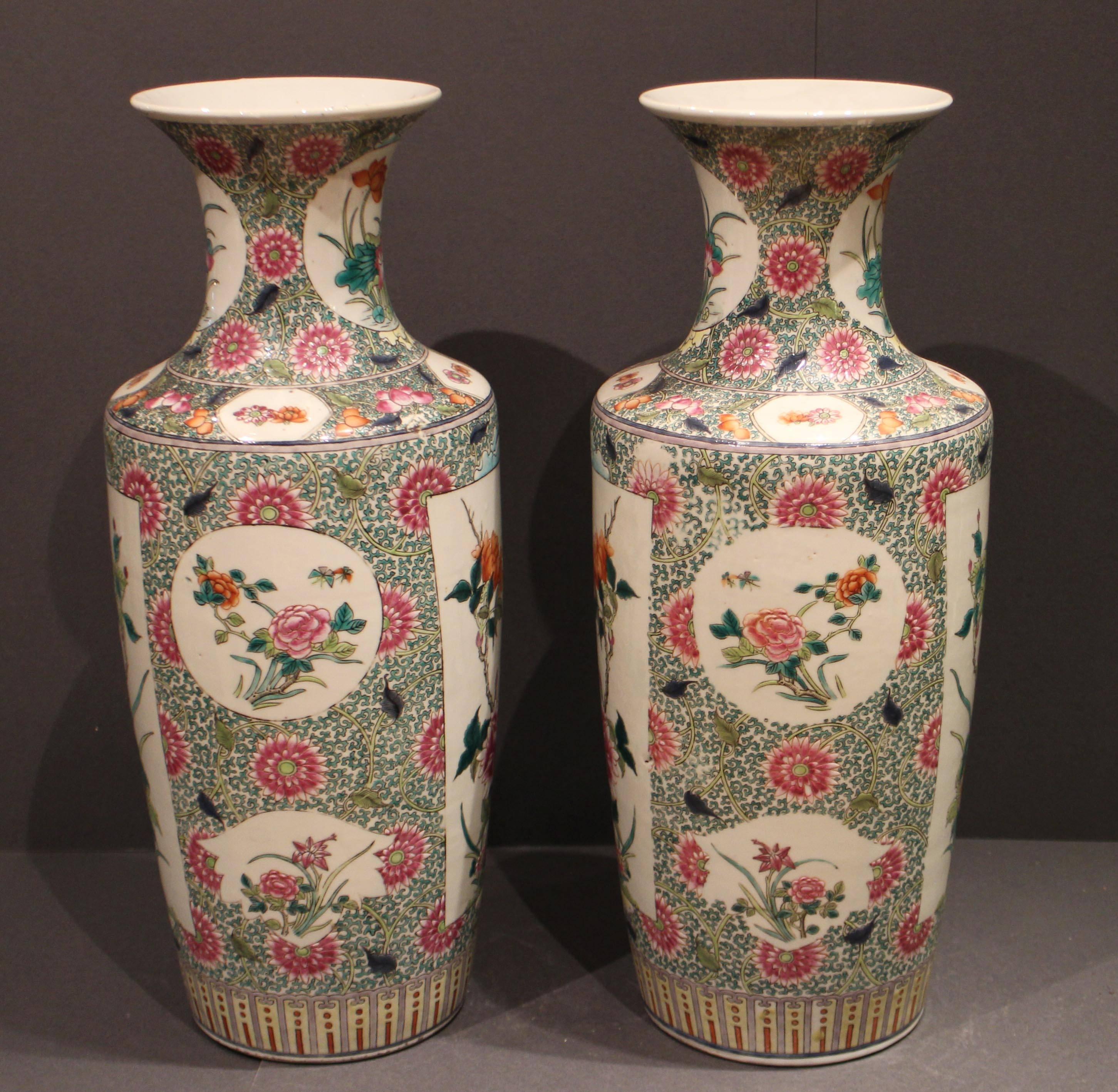 19th Century Fine Pair of Antique Chinese Famille Verte 'Green' Vases Decorated with Flowers For Sale