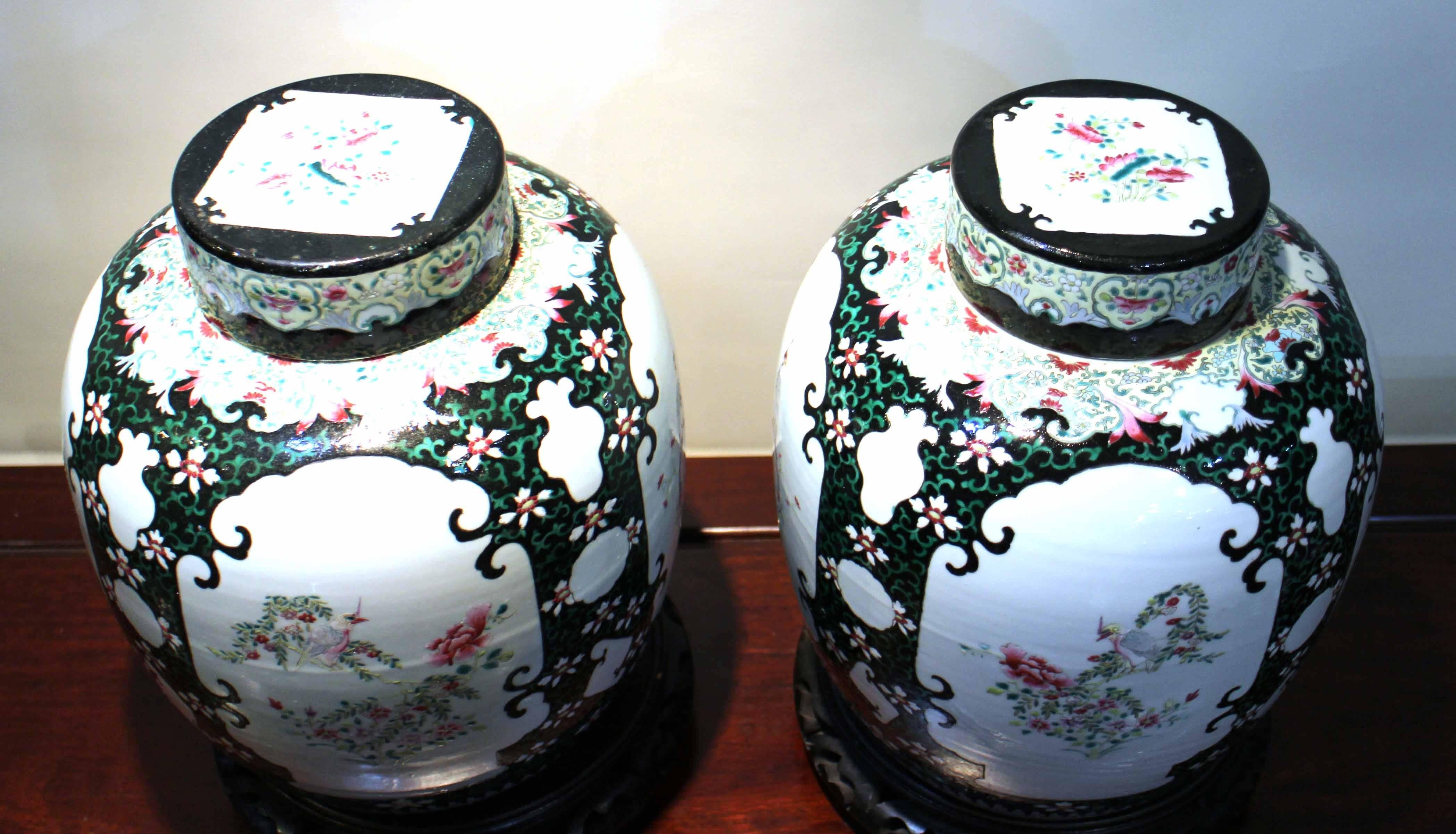 Painted Elegant Pair of Antique Chinese Famille Verte 'Green' Porcelain Ginger Jars For Sale
