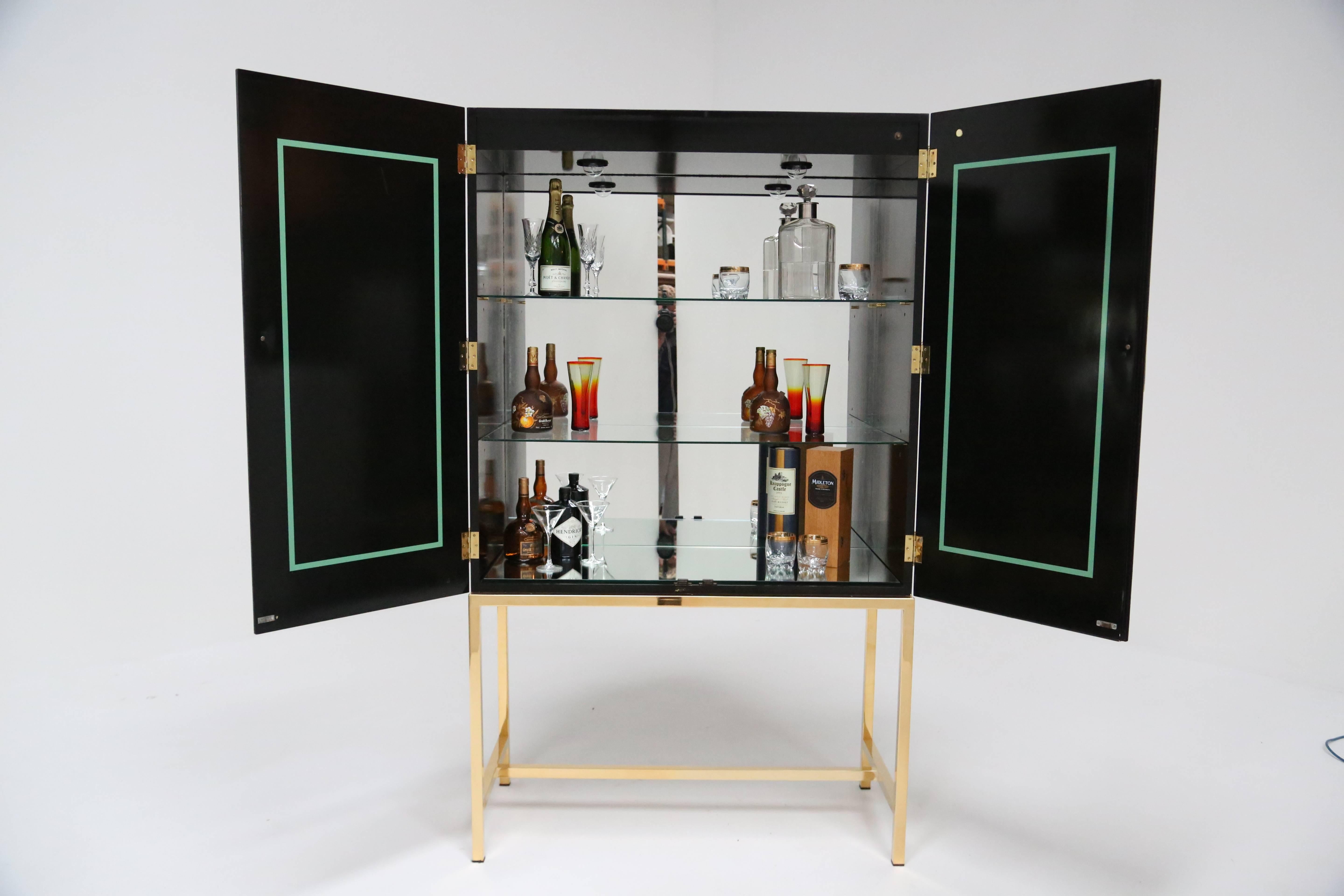 Mid-Century Modern Dry Bar Cocktail Cabinet by Mastercraft