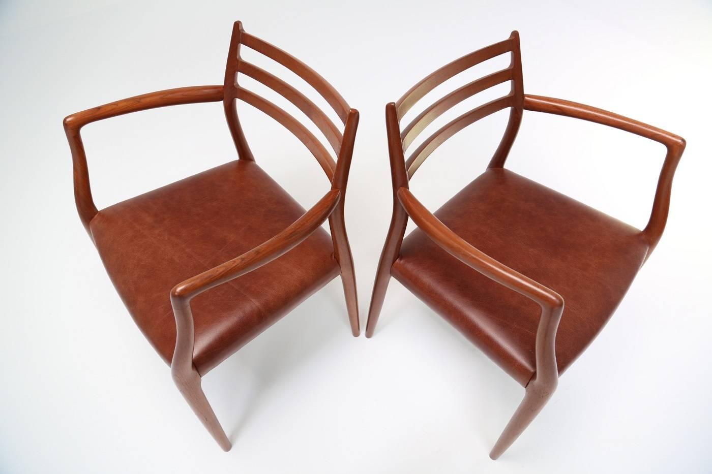 Niels Moller Model 62 Carvers in Teak and Leather 1