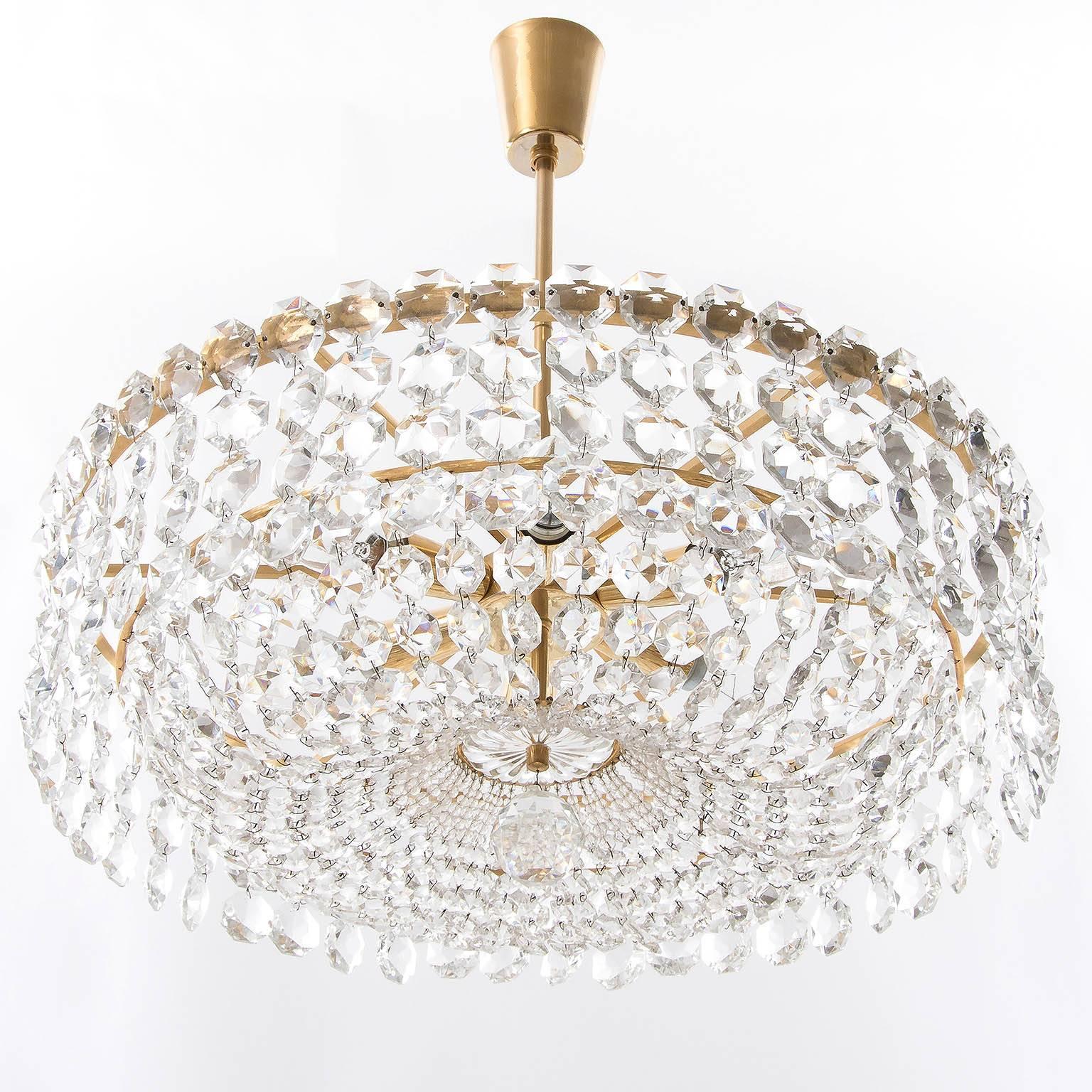 Mid-Century Modern Bakalowits Chandelier, Crystal Glass and Gilt Brass, Austria, 1960s, 1 of 2